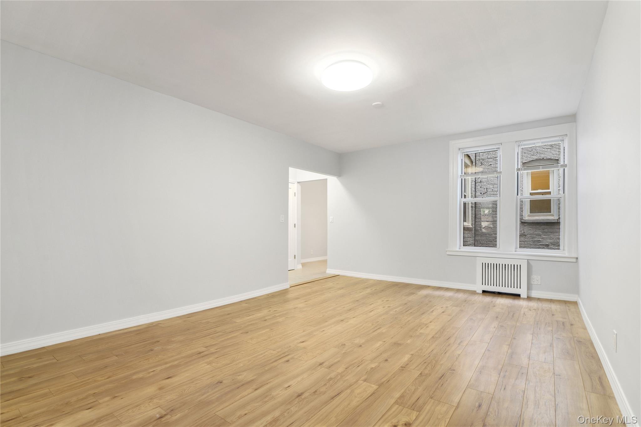 #10 photo, 2169 45th Street, Куинс ‖ Astoria , NY 11105
