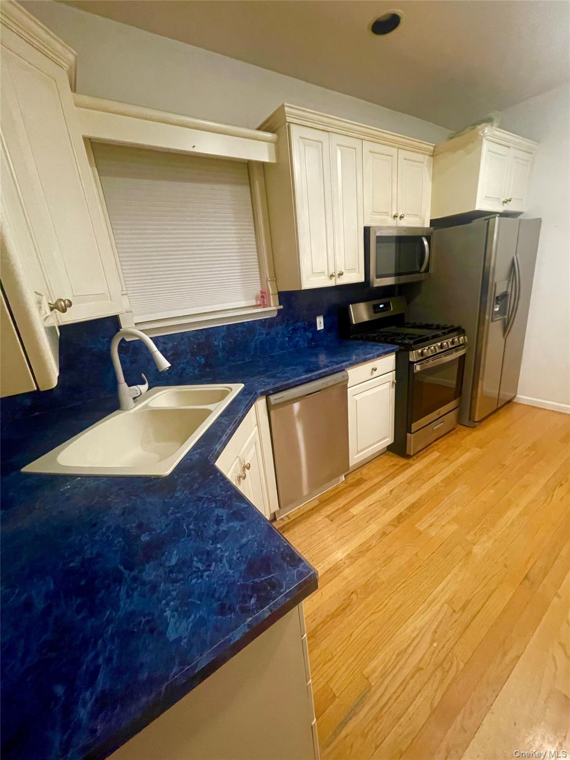 #3 photo, 462 Franklin Boalevard, מחוז נסאו Long Beach , NY 11561