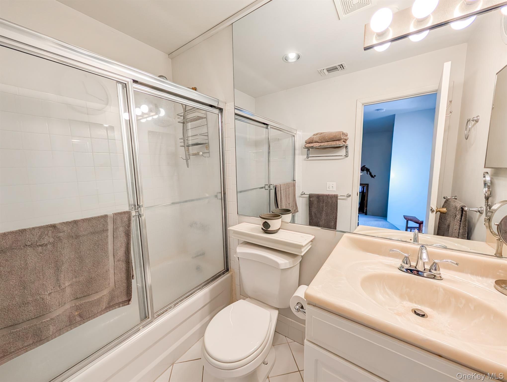 #15 photo, 139 Erin Lane, East Setauket , NY 11733