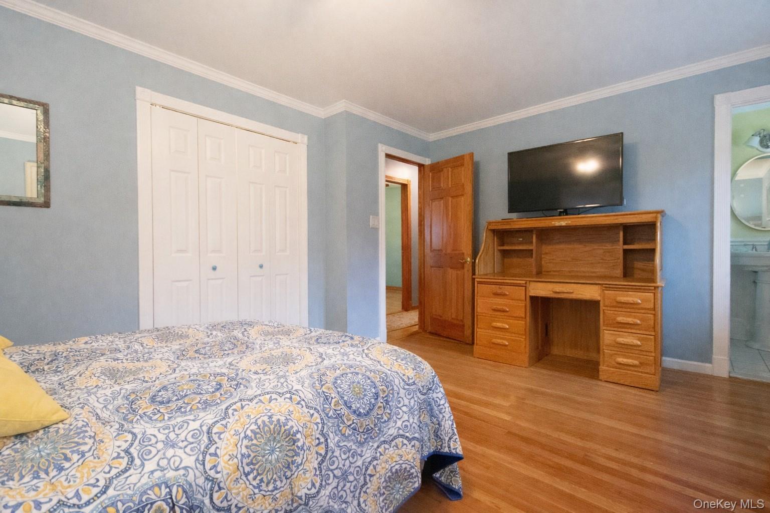 #11 photo, 4 Manchester Drive, Bethpage , NY 11714