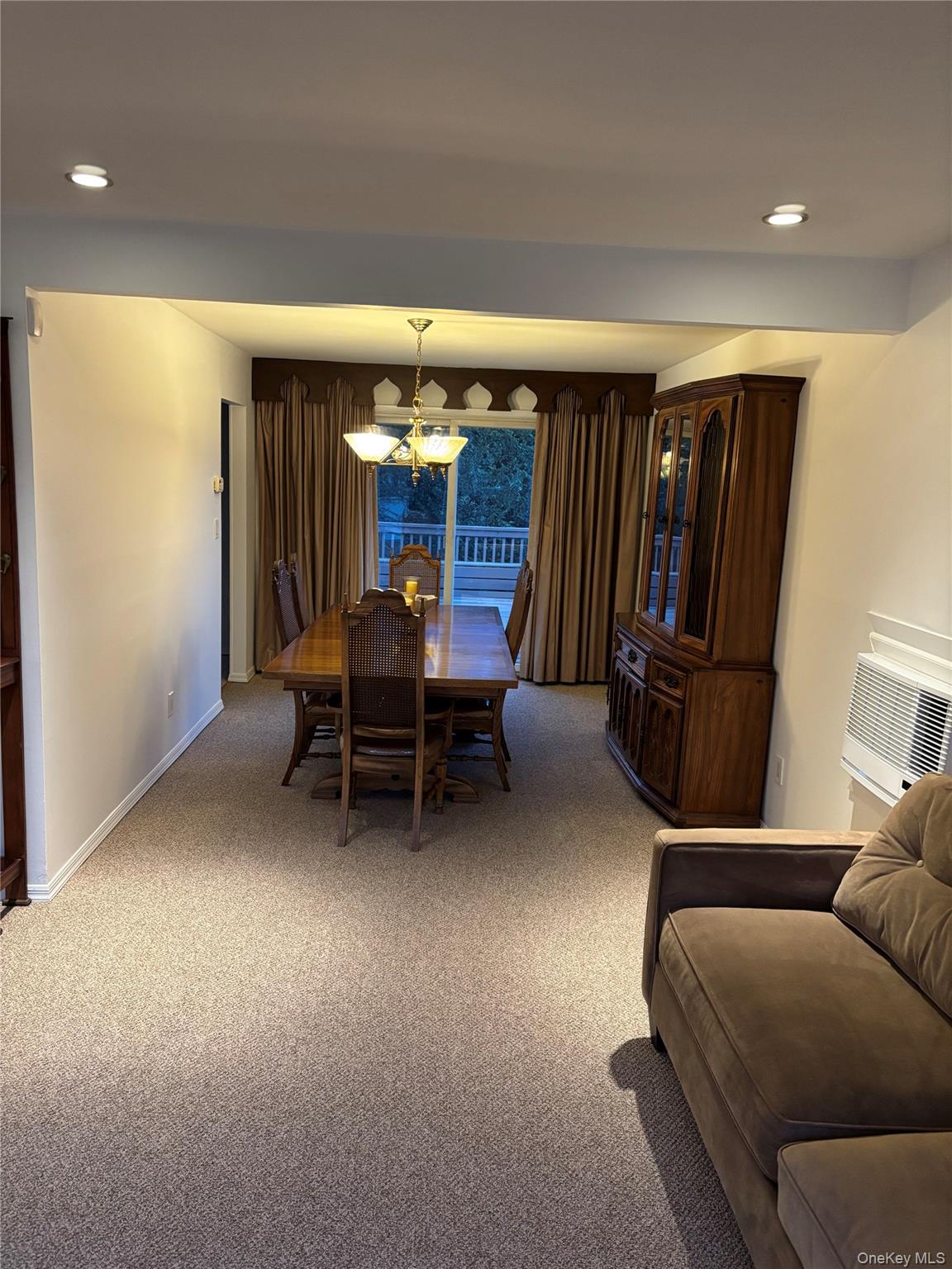 #4 photo, 348 Links Drive, Oceanside , NY 11572