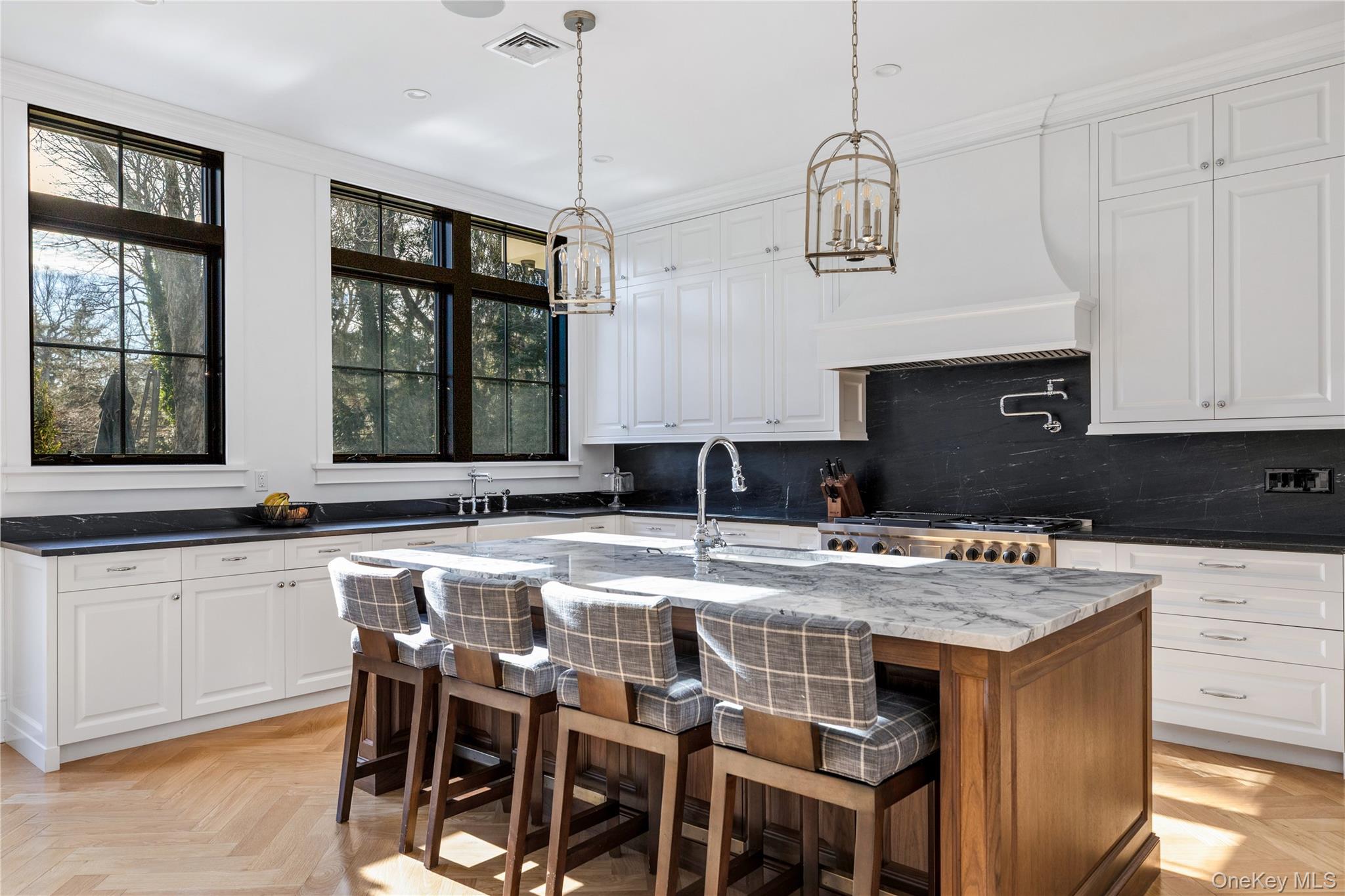 #12 photo, 30 Wood Acres Road, ब्रकविल Brookville , NY 11545