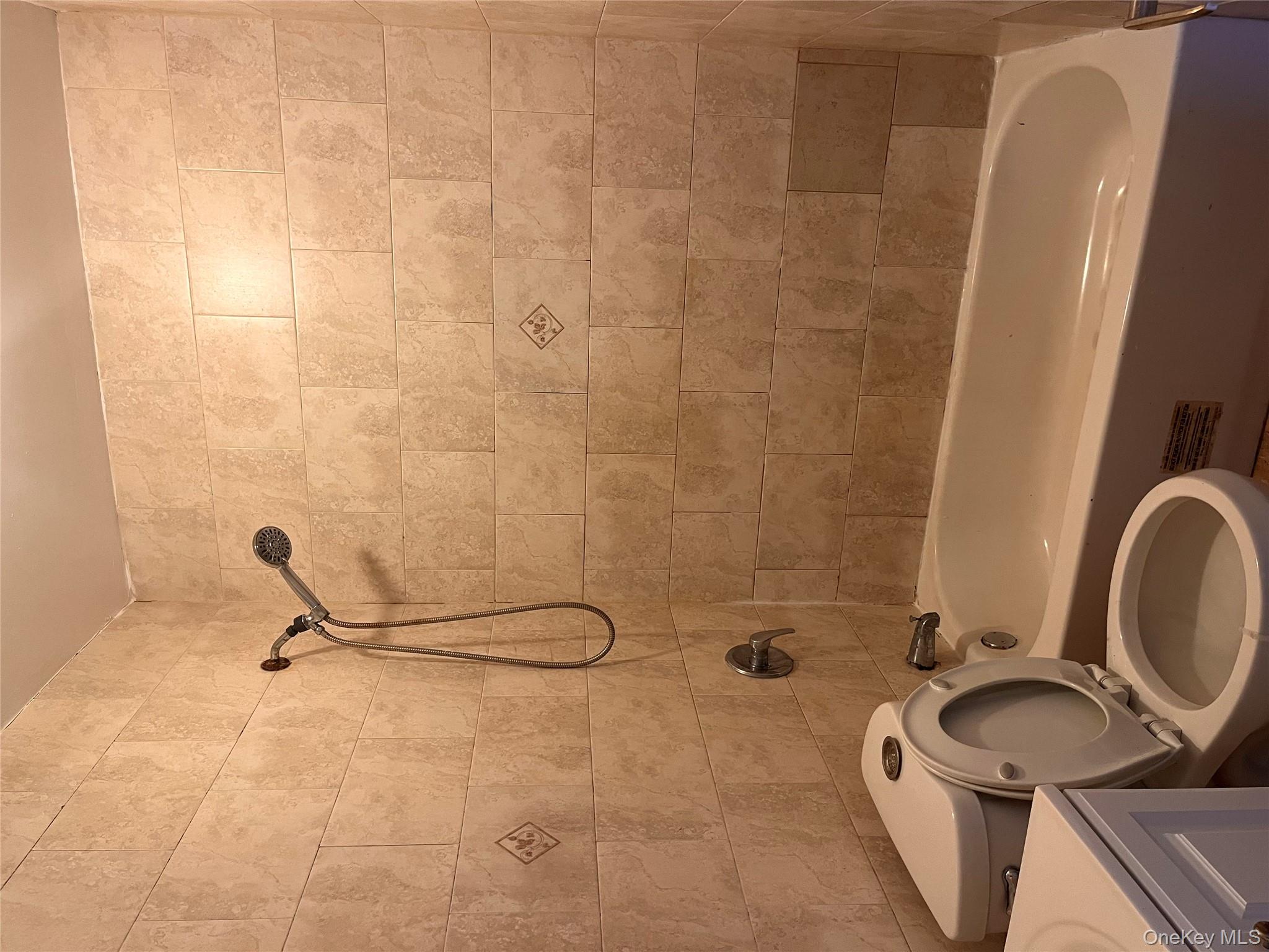 #7 photo, 105-17 170 Street, Jamaica , NY 11433