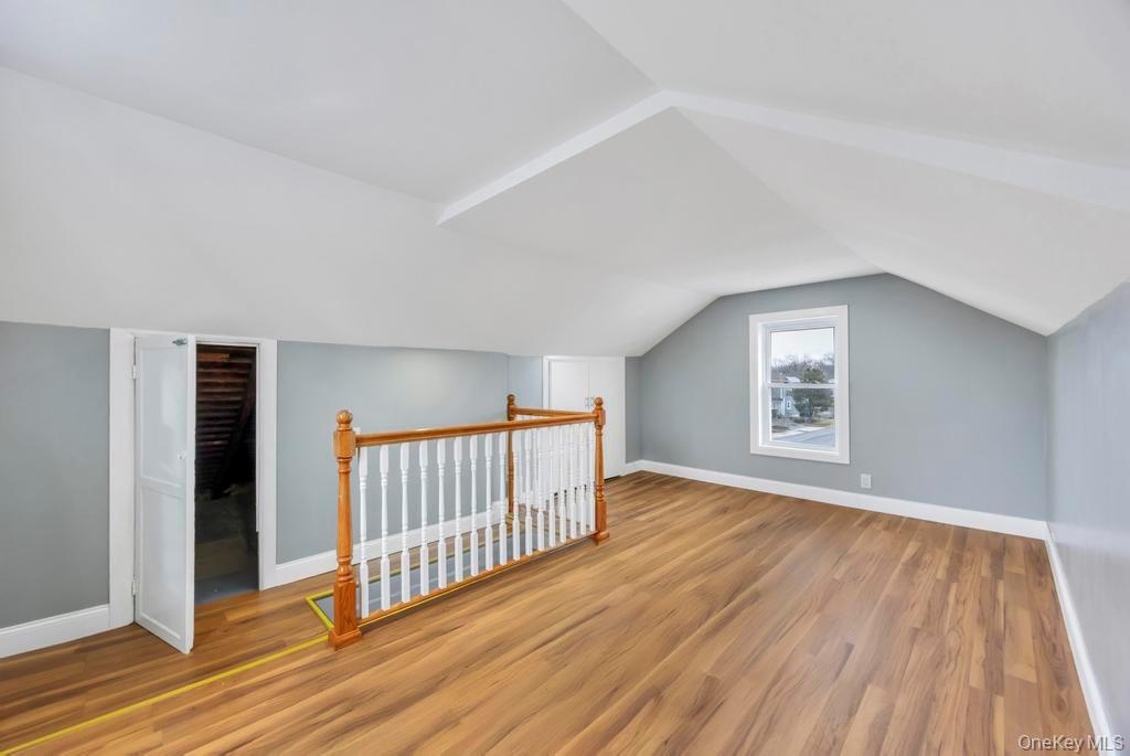 #18 photo, 17 Sapir Street, नासाउ काउंटी Valley Stream , NY 11580