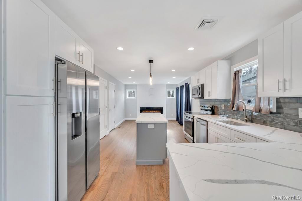 #4 photo, 42 Volta Drive, Deer Park , NY 11729