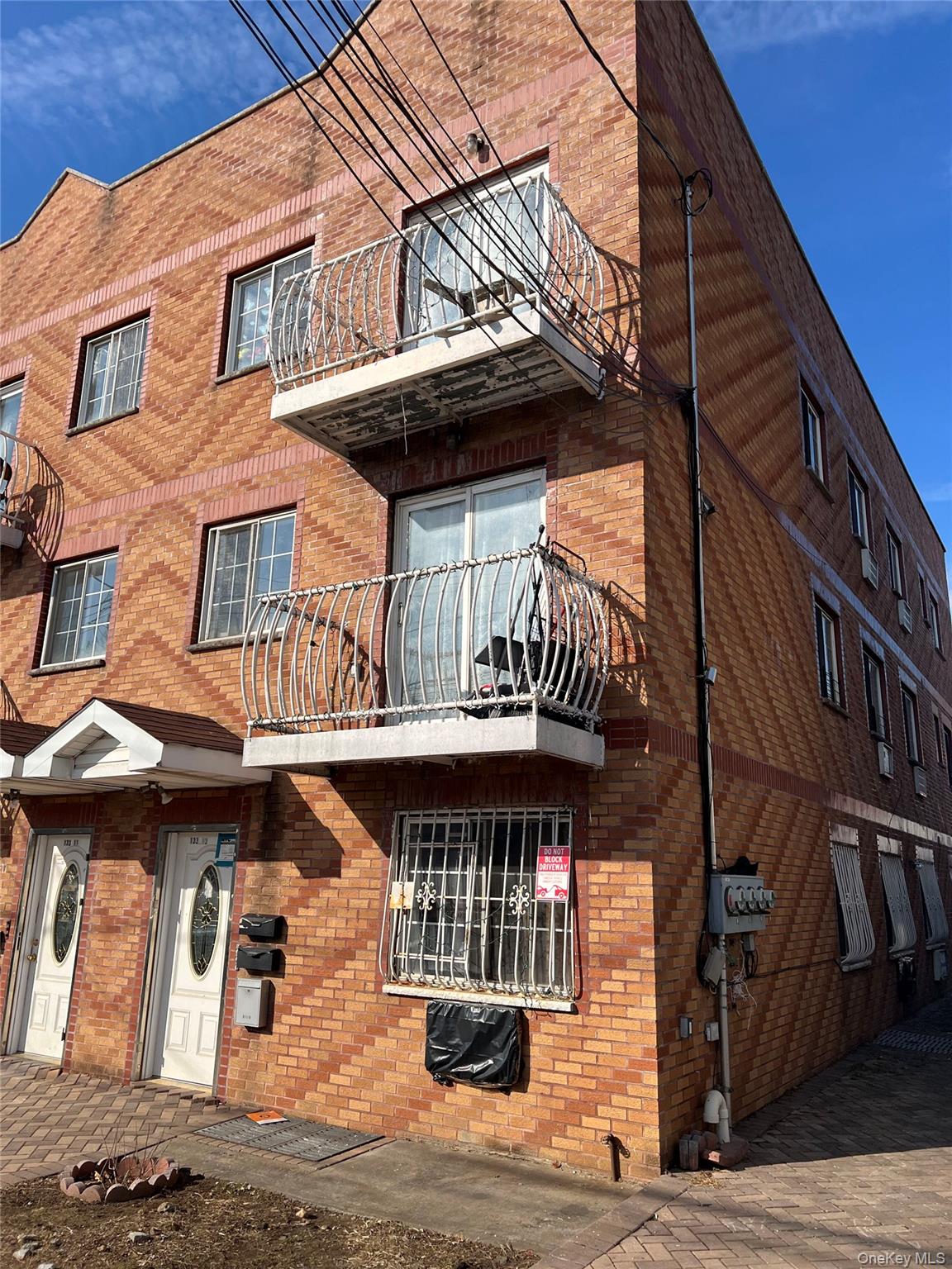 #1 photo, 133-11 95th Avenue, Richmond Hill , NY 11419