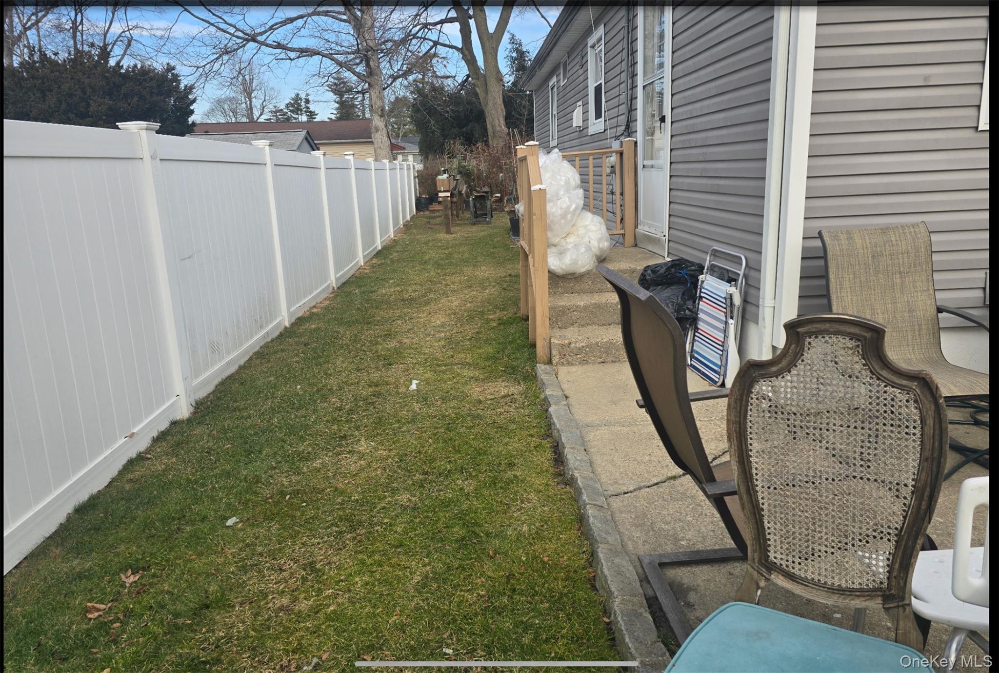 #19 photo, 5 Campion Street, Brentwood , NY 11717