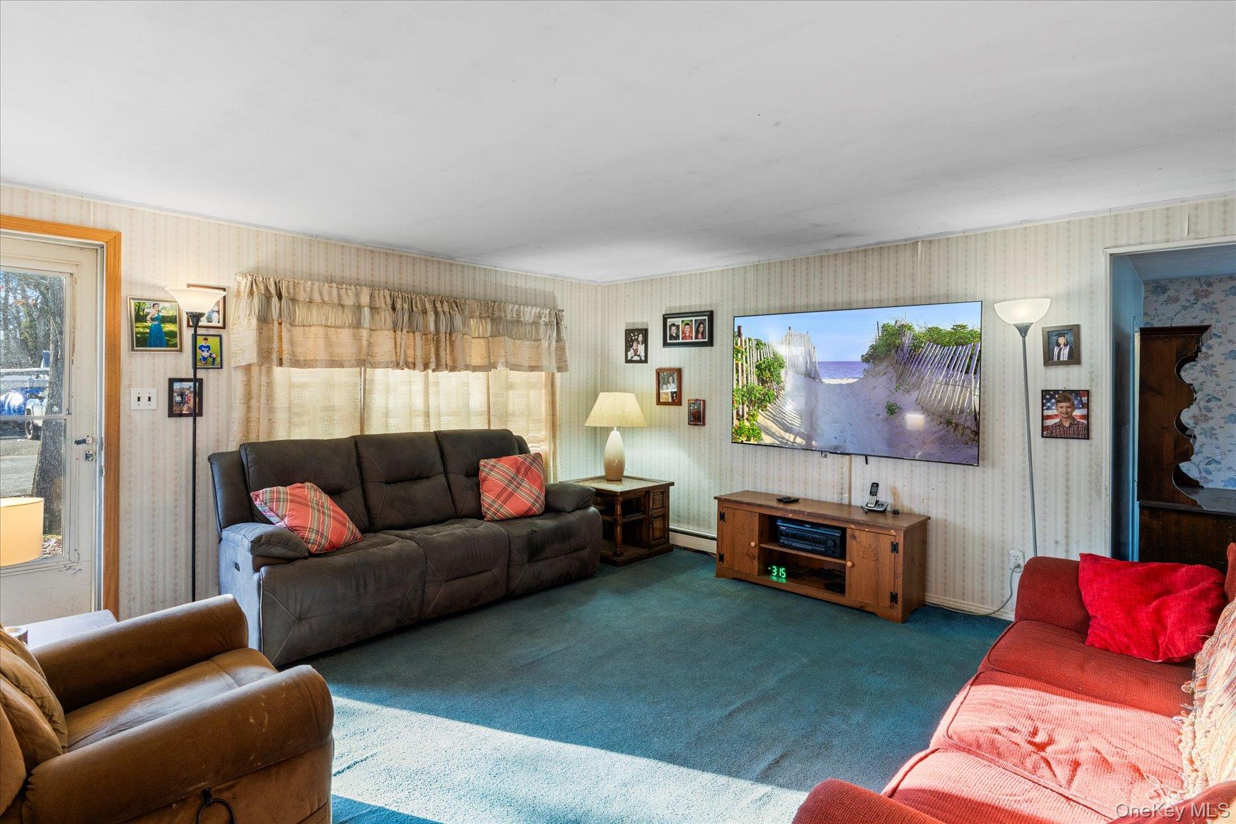 #2 photo, 9 W 8th Street, सफ़ोक काउंटी Ronkonkoma , NY 11779