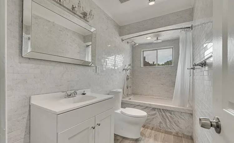 #3 photo, 25 Geyser Dr, Staten Island , NY 10312