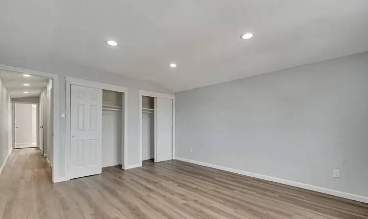 #4 photo, 25 Geyser Dr, Staten Island , NY 10312