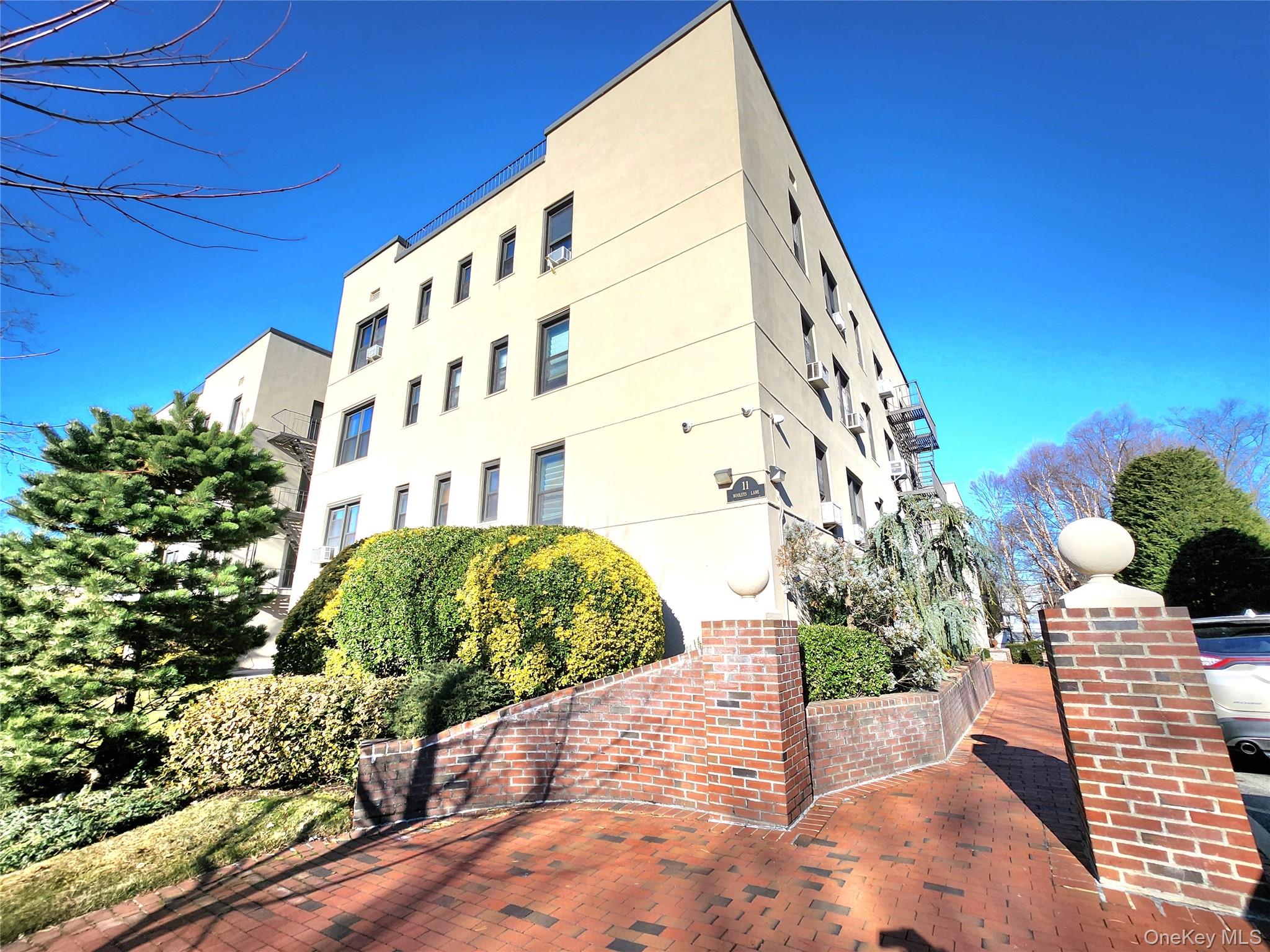 #3 photo, 11 Wooleys Lane, Нассау ‖ Hempstead , NY 11023