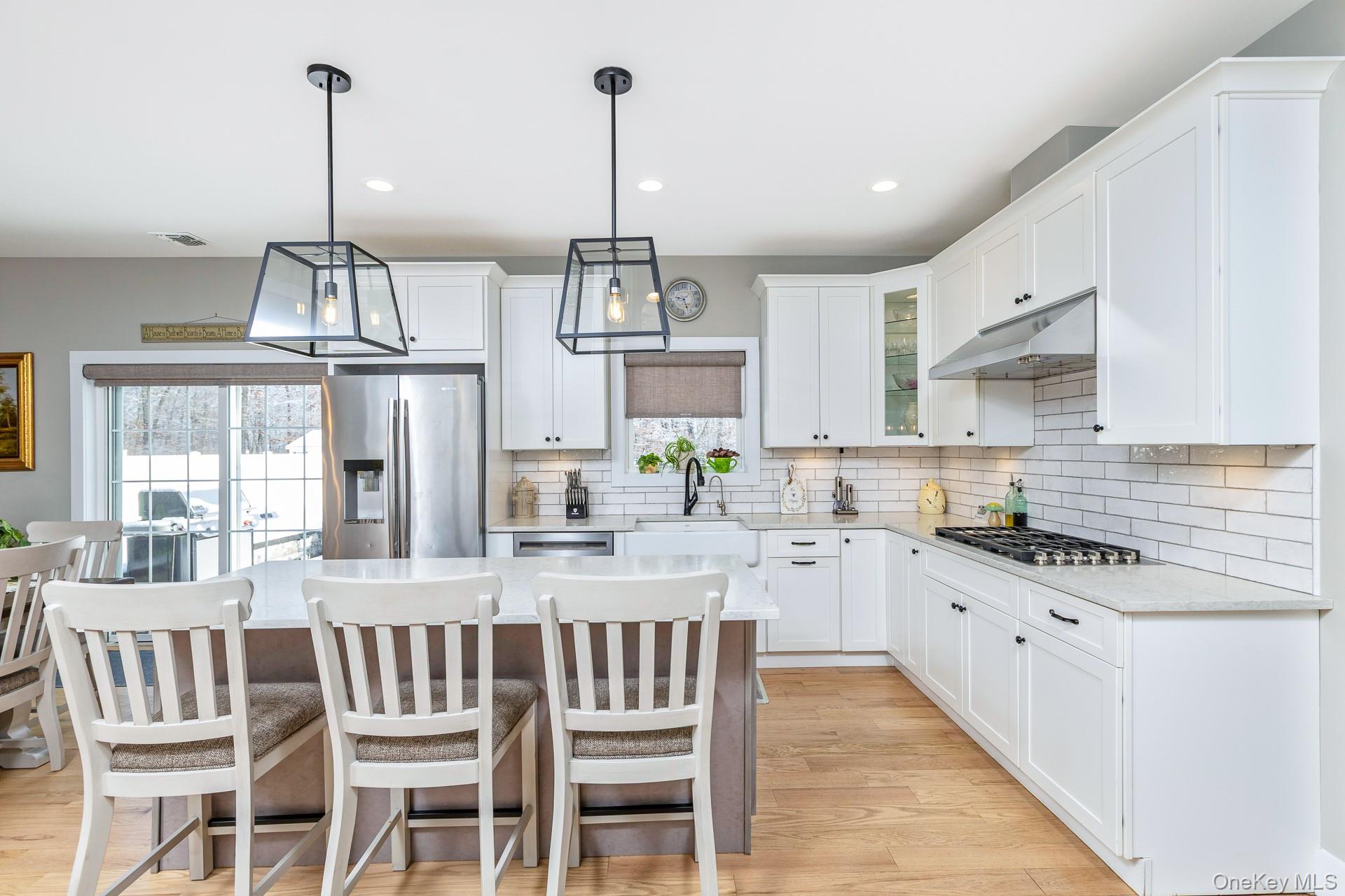 #17 photo, 6 Mastro Court, Саффолк ‖ Baiting Hollow , NY 11933