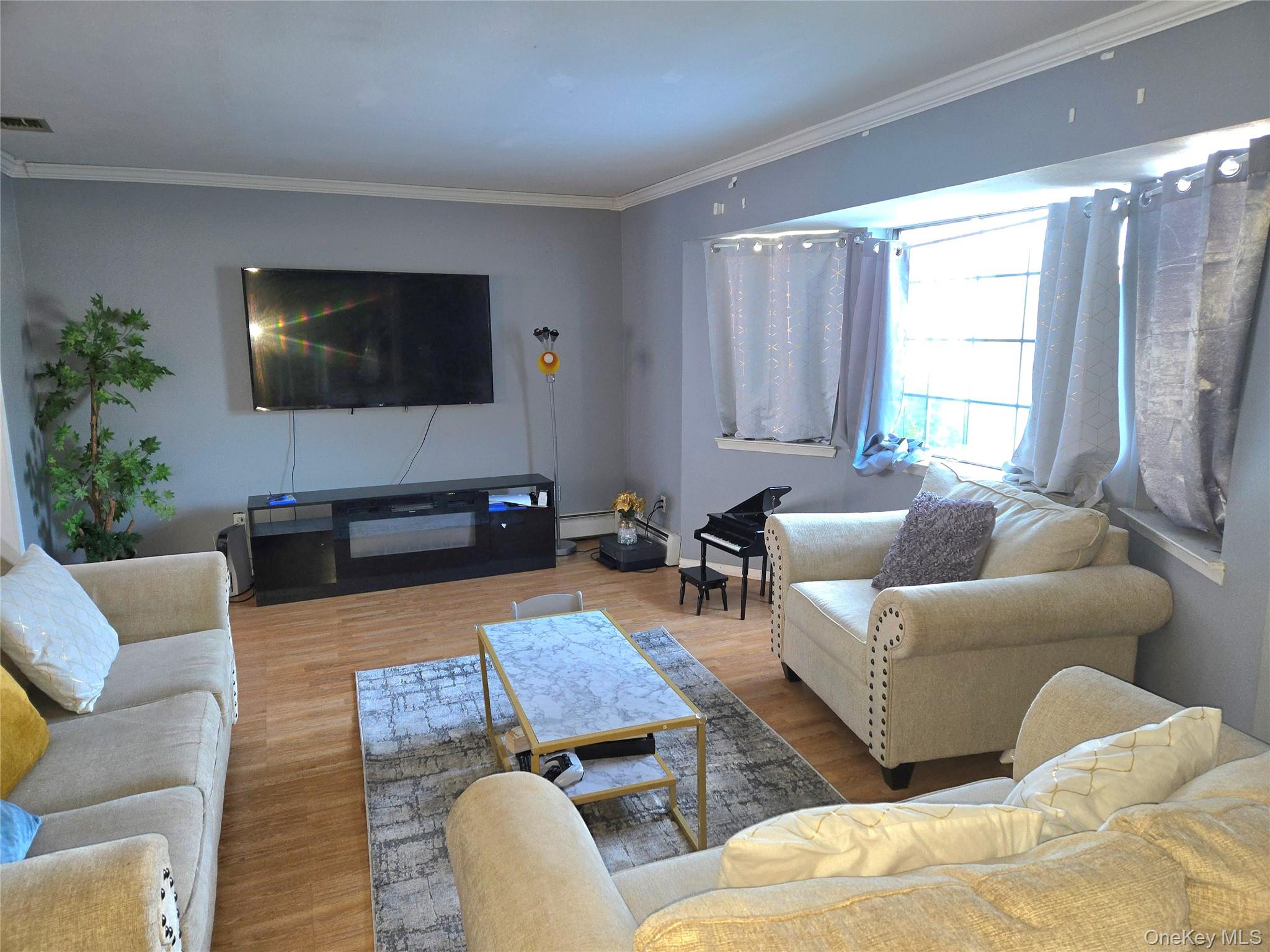 #3 photo, 70 Breston Drive, सफ़ोक काउंटी Shirley , NY 11967