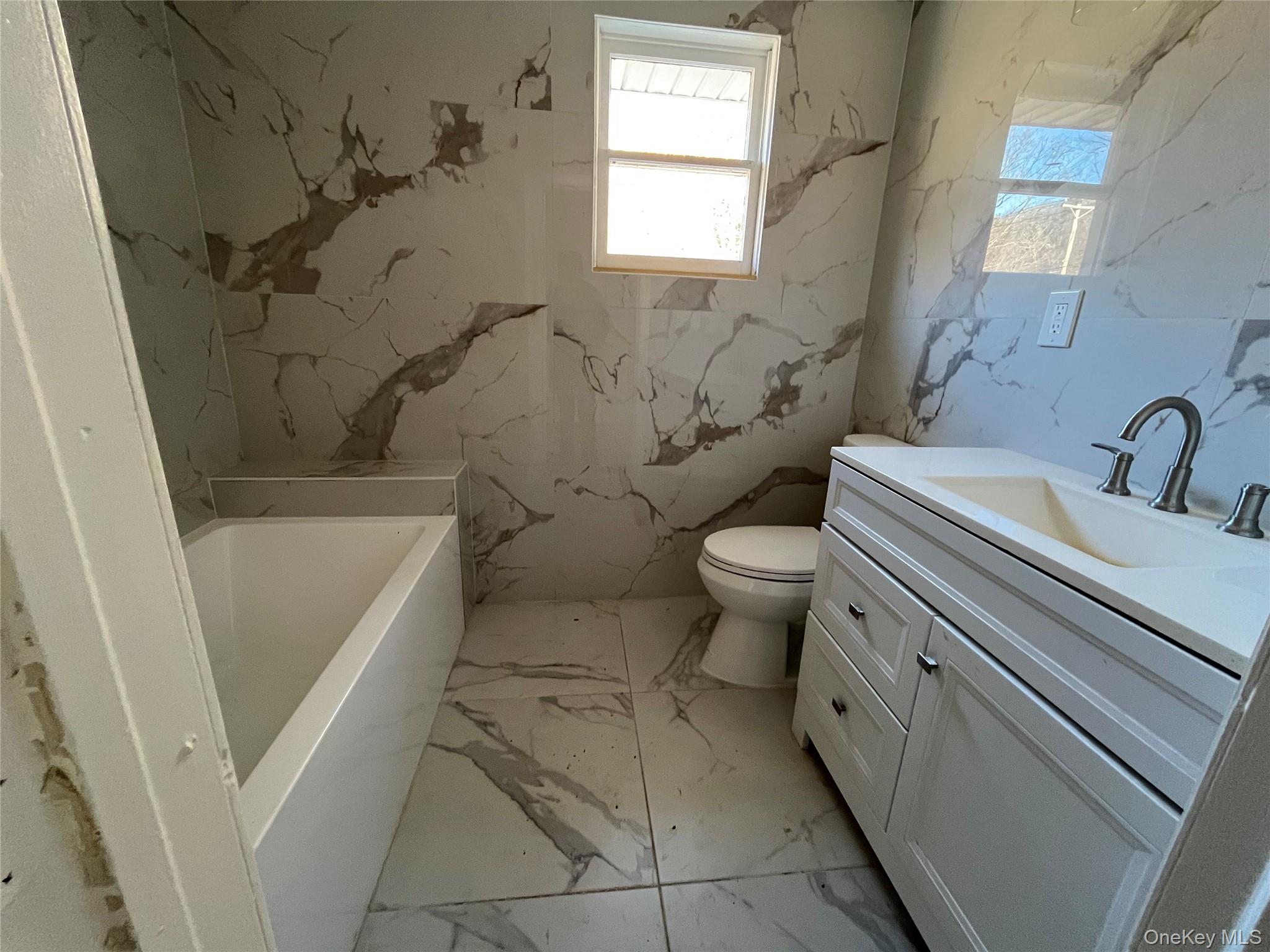 #6 photo, 2694 Route 9W, 纽约州 Saugerties , NY 12477