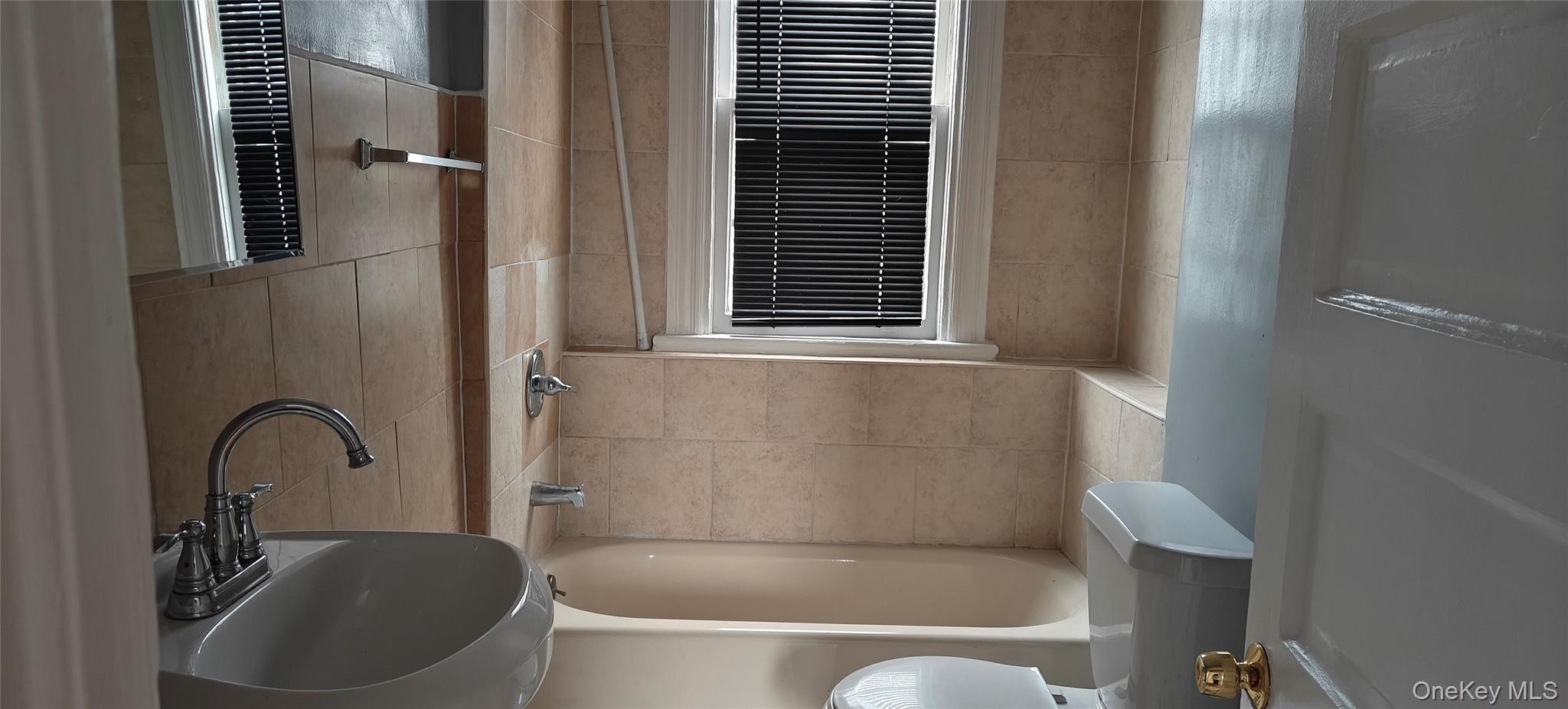 #7 photo, 104 Winnikee Avenue, Poughkeepsie , NY 12601