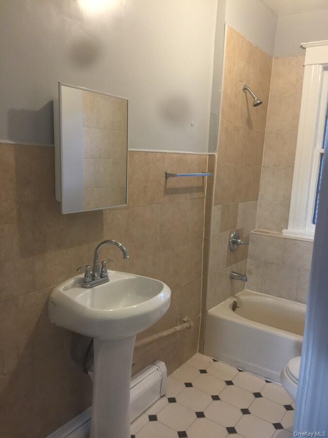 #8 photo, 104 Winnikee Avenue, Poughkeepsie , NY 12601