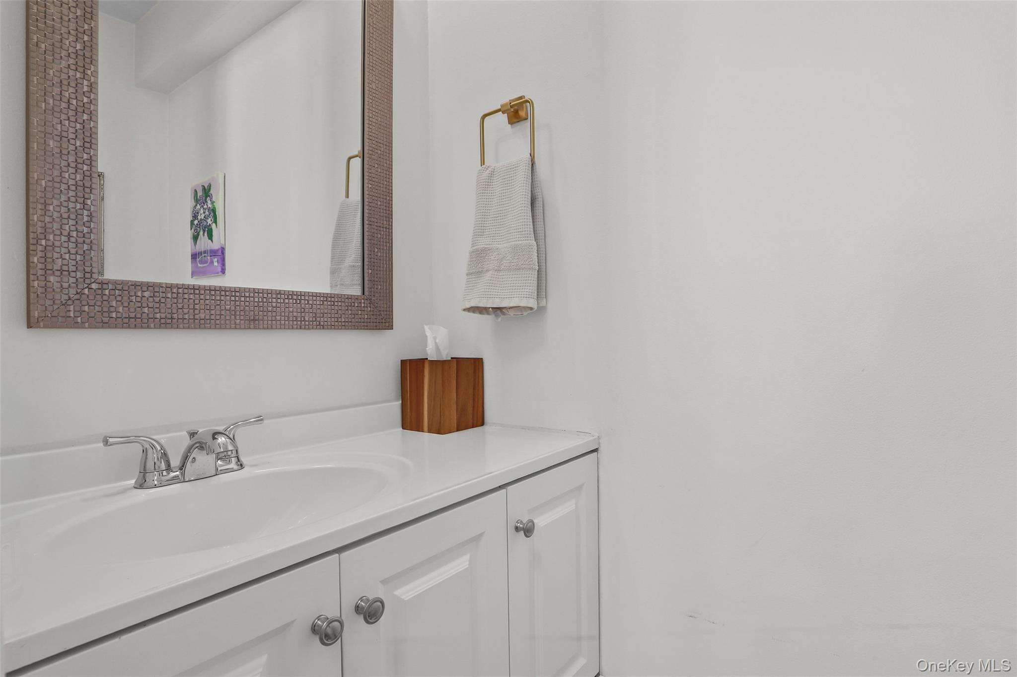 #9 photo, 605 Kemeys Avenue, 纽约州 Briarcliff Manor , NY 10510