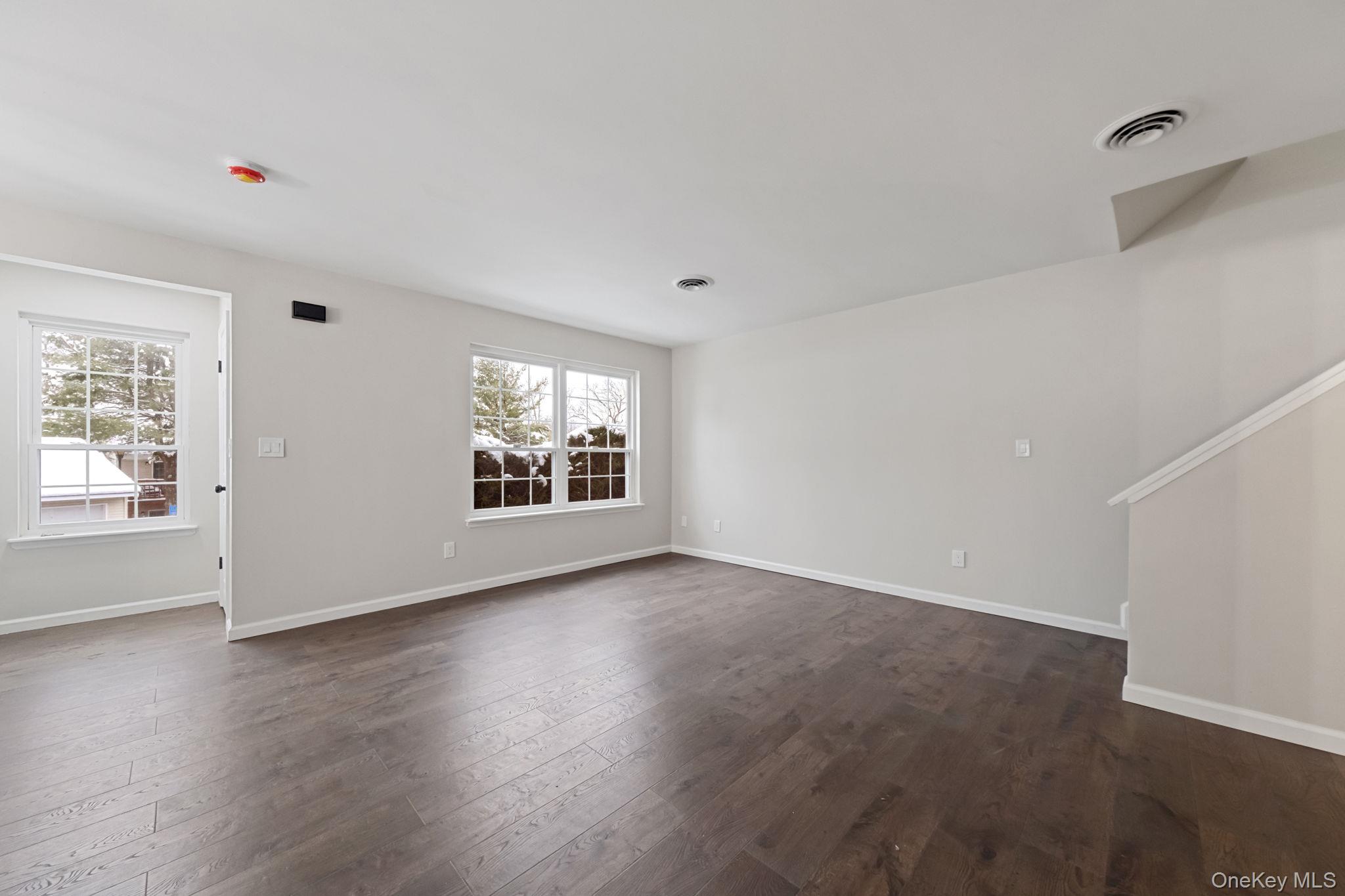 #11 photo, 1004 Cypress Court, Highland Mills , NY 10930