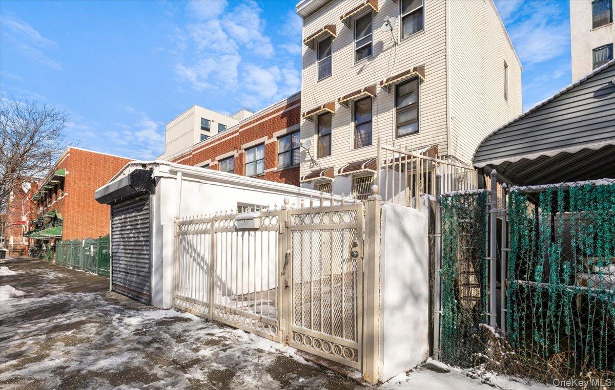 #3 photo, 877 Hornaday Place, برونكس Bronx , NY 10460