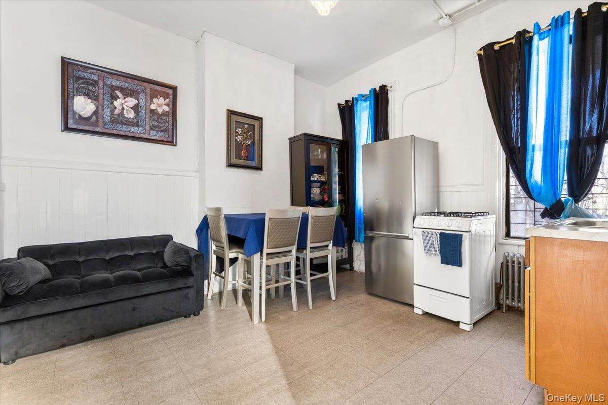 #9 photo, 877 Hornaday Place, برونكس Bronx , NY 10460