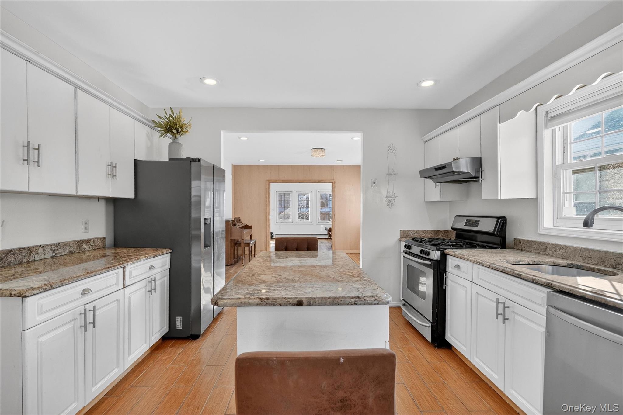 #15 photo, 138-16 230th Street, Куинс ‖ Laurelton , NY 11413