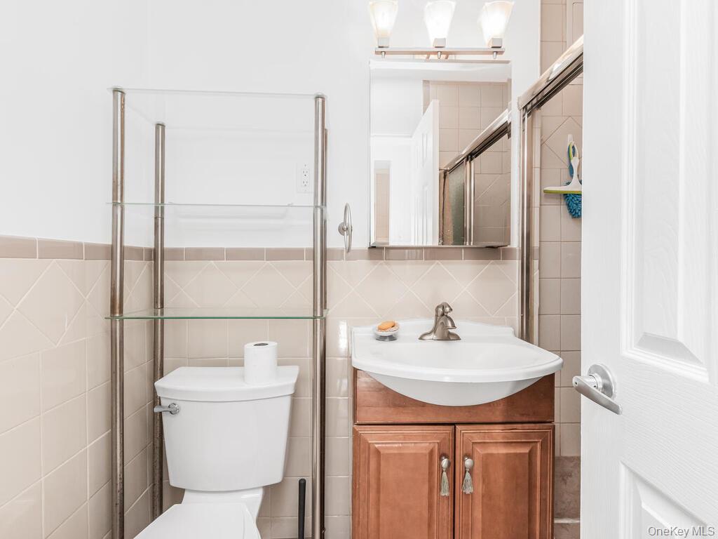 #10 photo, 1110 Stadium Avenue, برونكس Bronx , NY 10465