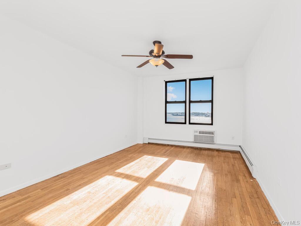 #9 photo, 1110 Stadium Avenue, برونكس Bronx , NY 10465