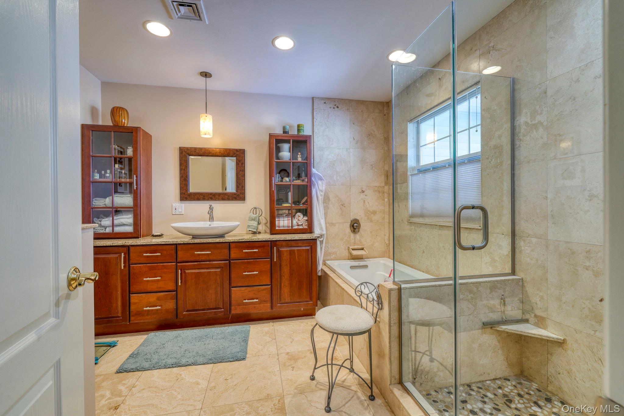 #13 photo, 7 Birkdale Court, Poughkeepsie , NY 12603