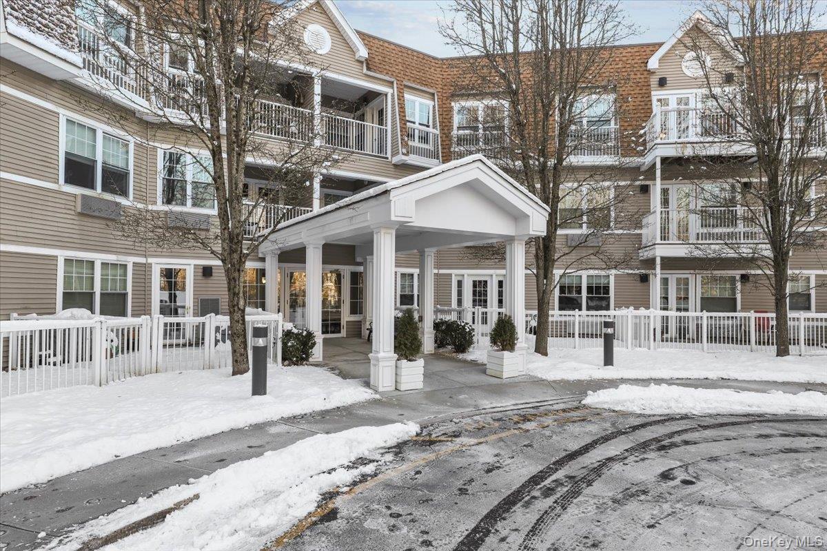 #2 photo, 312 Sutton Drive, Mount Kisco , NY 10549