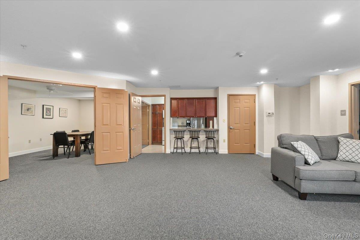 #4 photo, 312 Sutton Drive, Mount Kisco , NY 10549