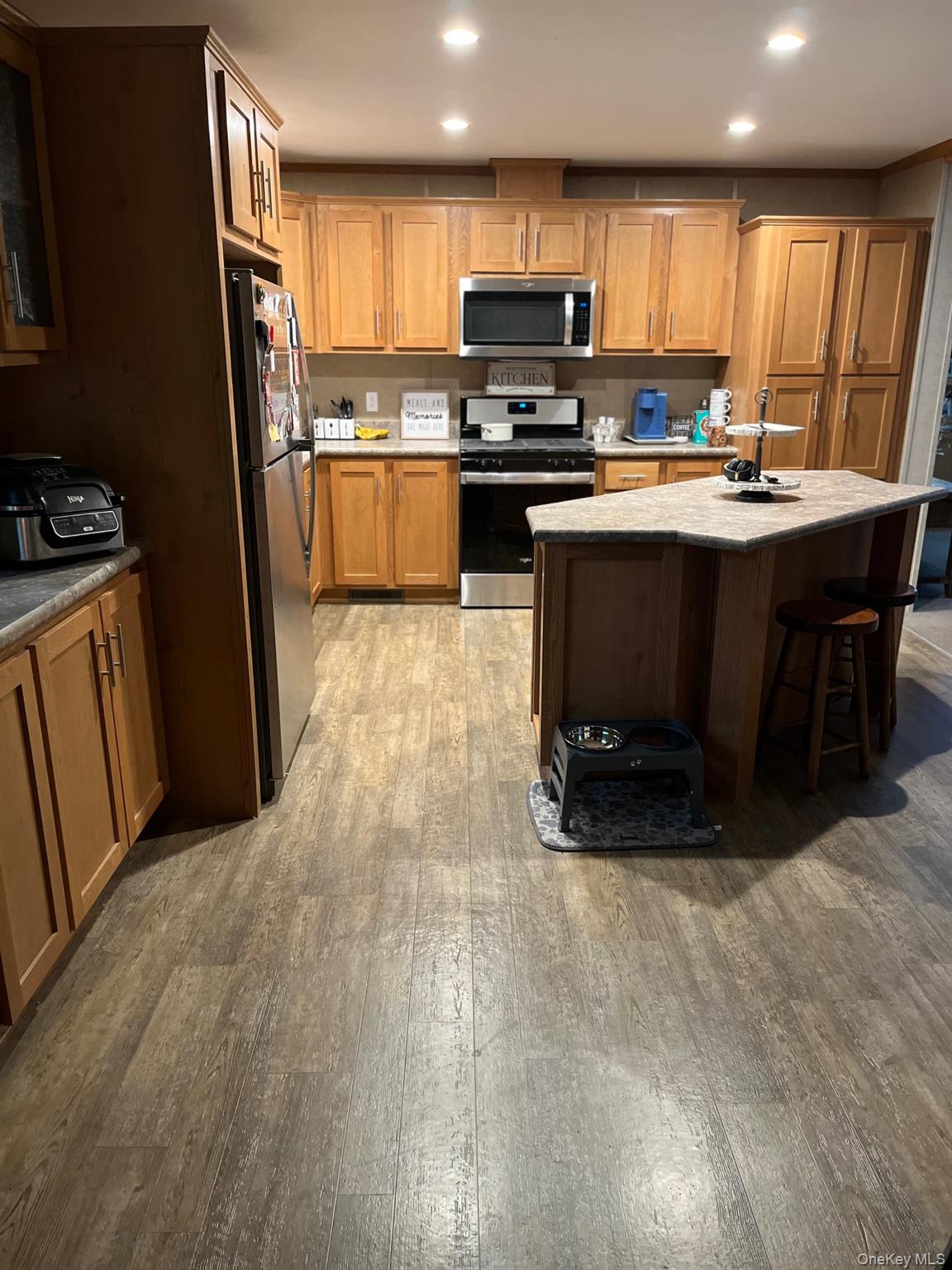 #5 photo, 600 East Chester Street, Lake Katrine , NY 12401