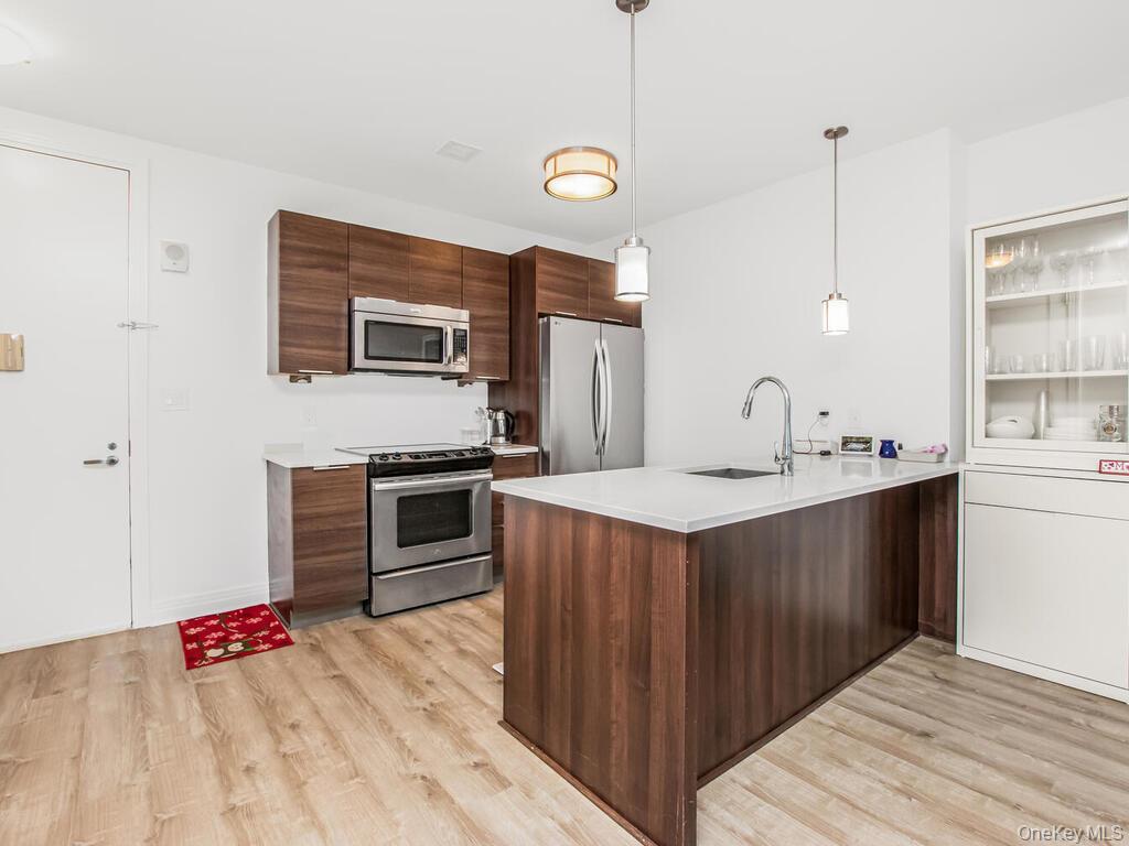 #1 photo, 701 Ridge Hill Boulevard, Yonkers , NY 10710