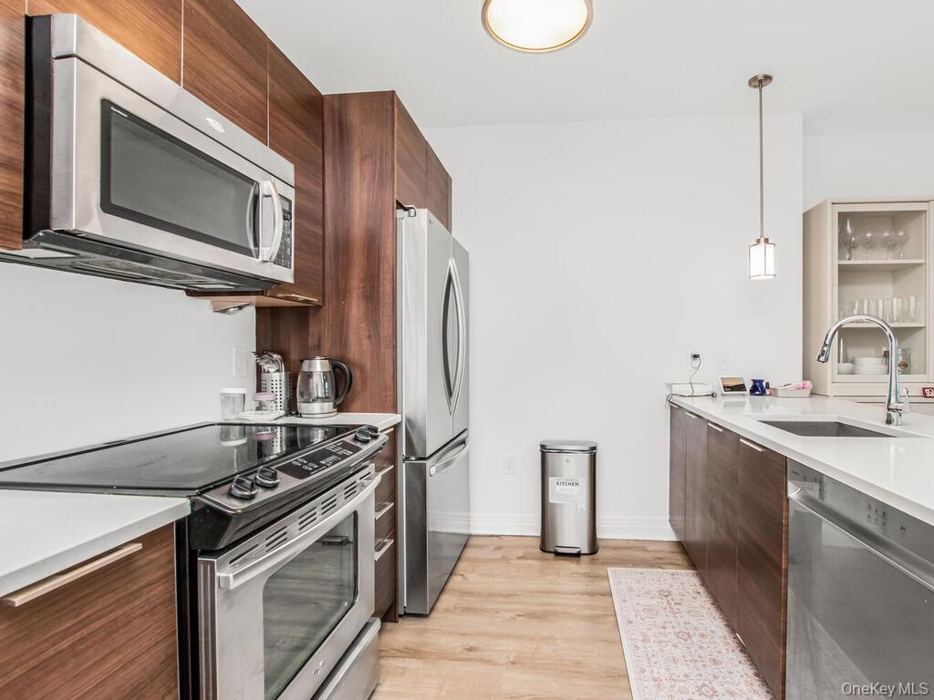 #2 photo, 701 Ridge Hill Boulevard, Yonkers , NY 10710