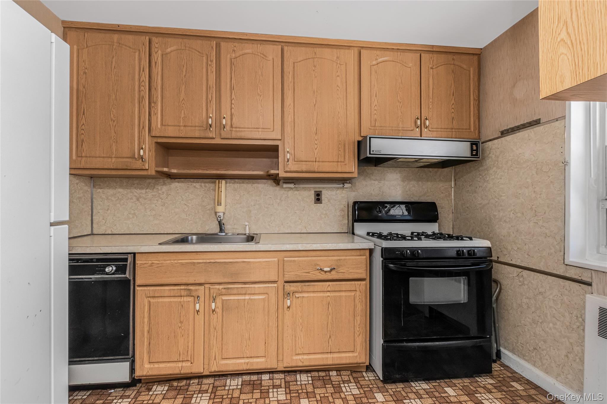 #9 photo, 6 Dehaven Drive, Yonkers , NY 10703