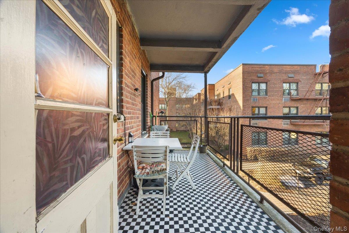 #20 photo, 1015 Old Post Road, Mamaroneck , NY 10543