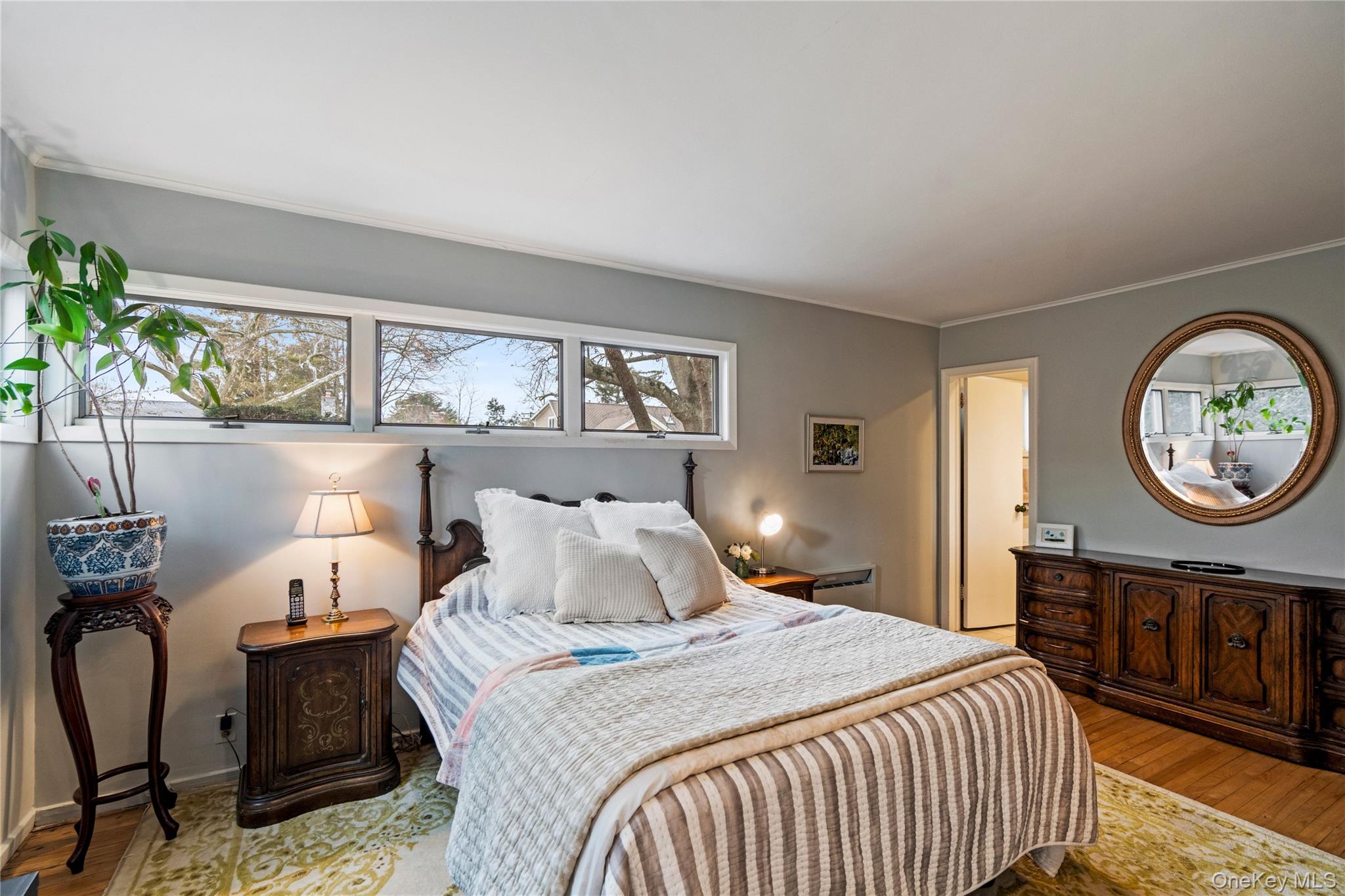 #12 photo, 32 Arbor Road, Нассау ‖ East Hills , NY 11577