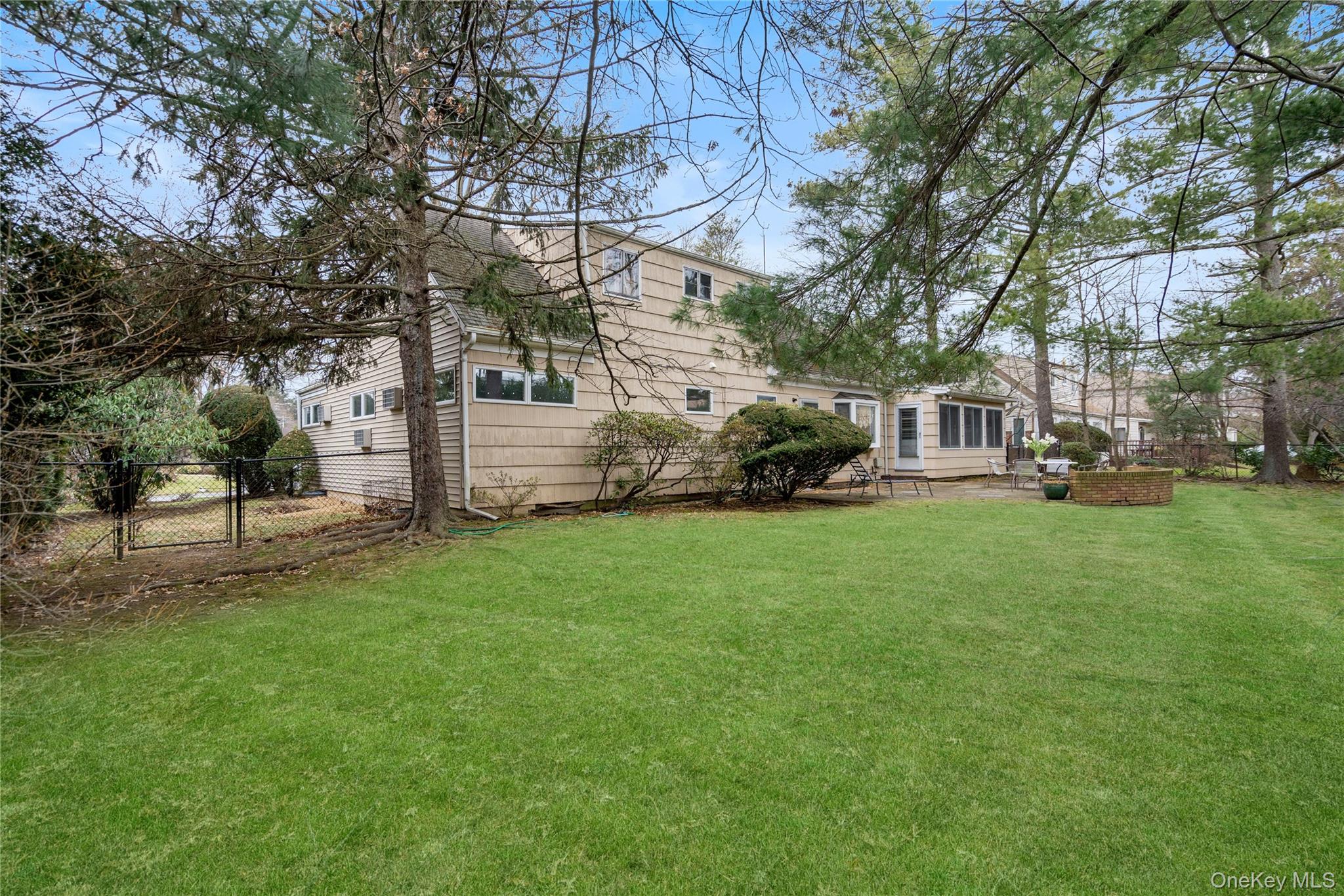 #20 photo, 32 Arbor Road, Нассау ‖ East Hills , NY 11577