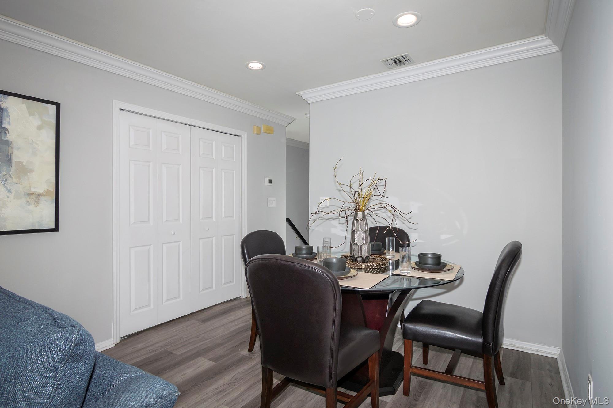 #3 photo, 6 Pinnacle Drive, Саффолк ‖ Port Jefferson , NY 11777