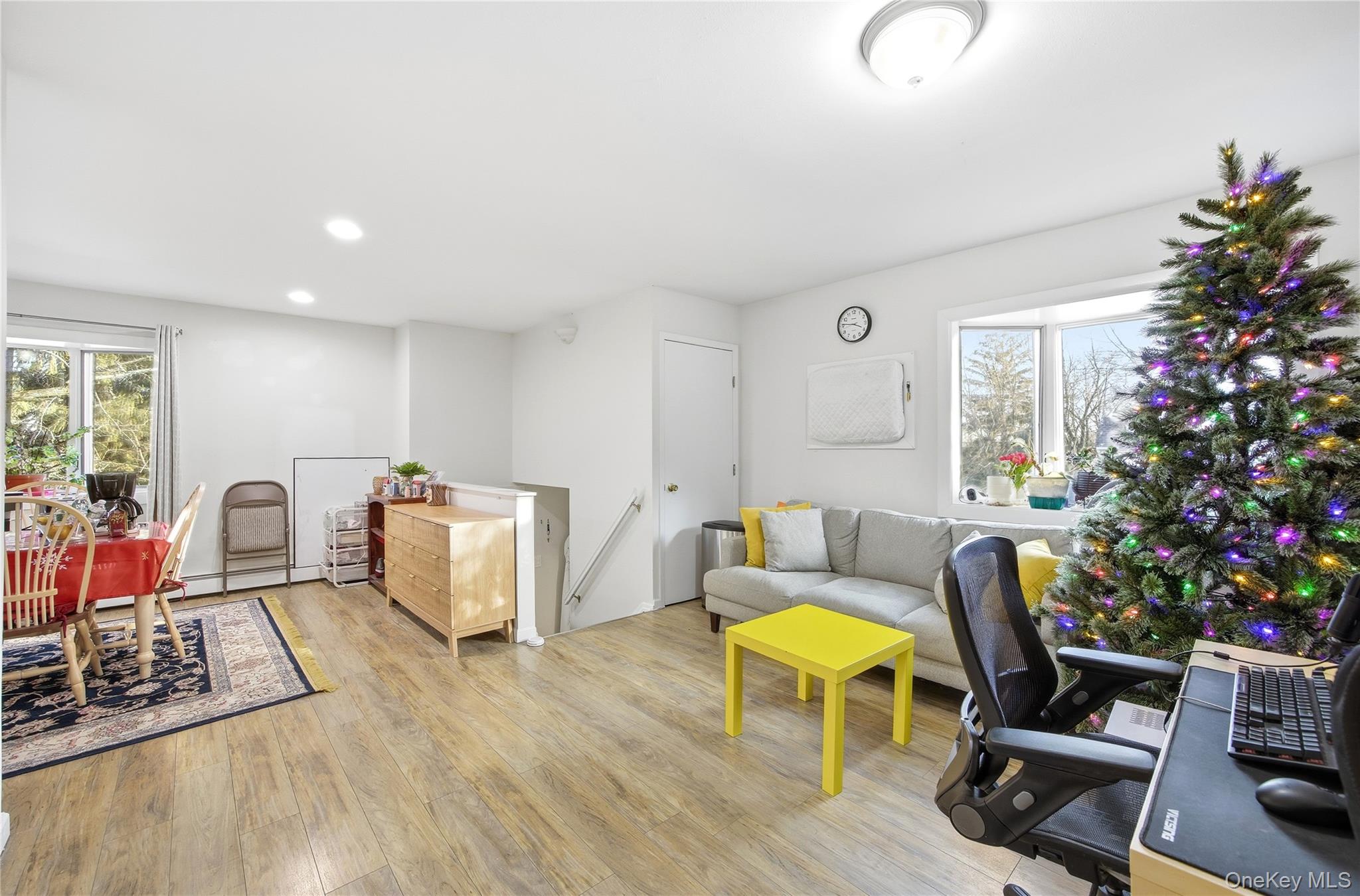 #4 photo, 22 Midland Avenue, Саффолк ‖ Port Jefferson , NY 11777