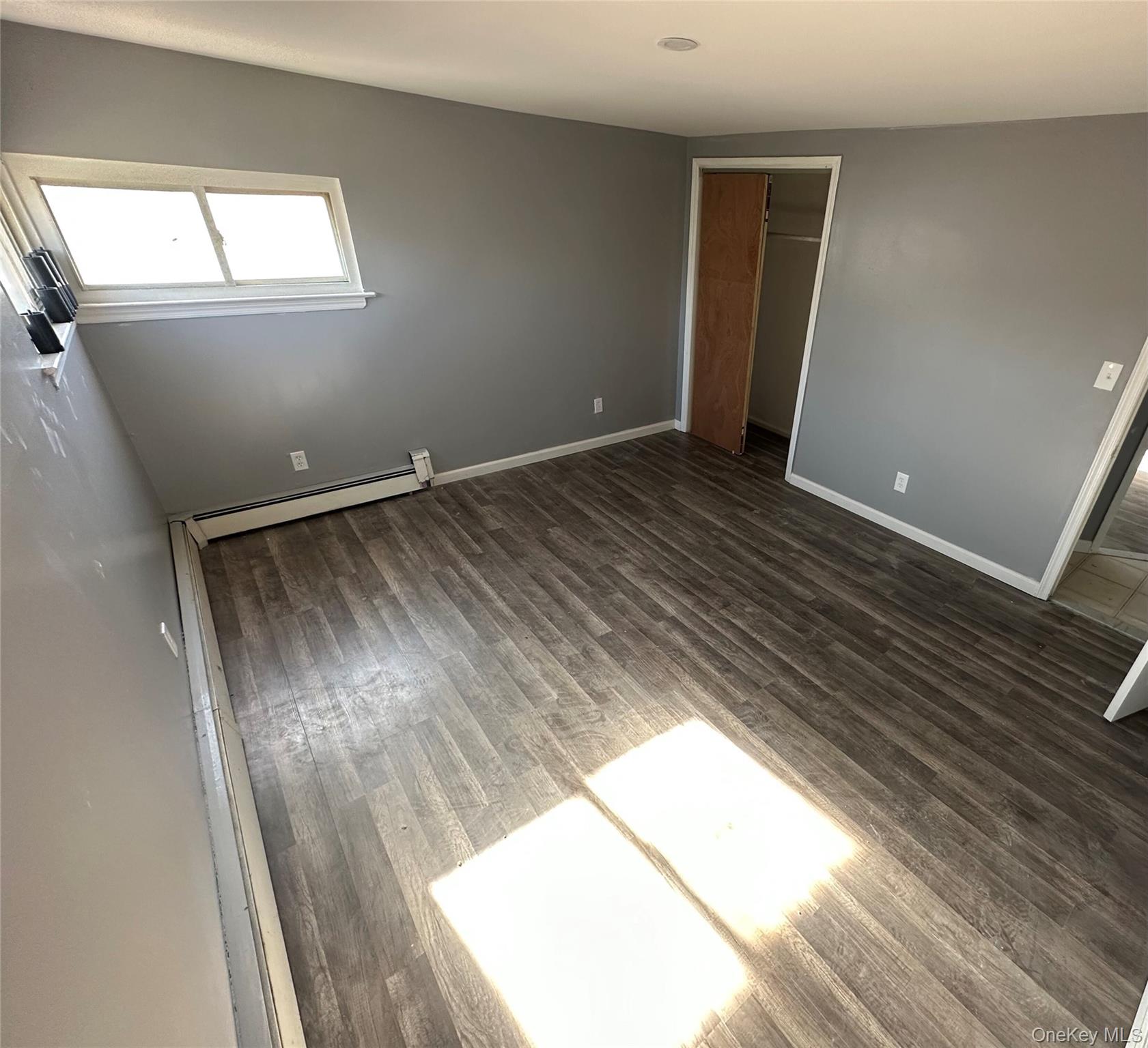 #20 photo, 1371 Rosser Avenue, Нассау ‖ Elmont , NY 11003