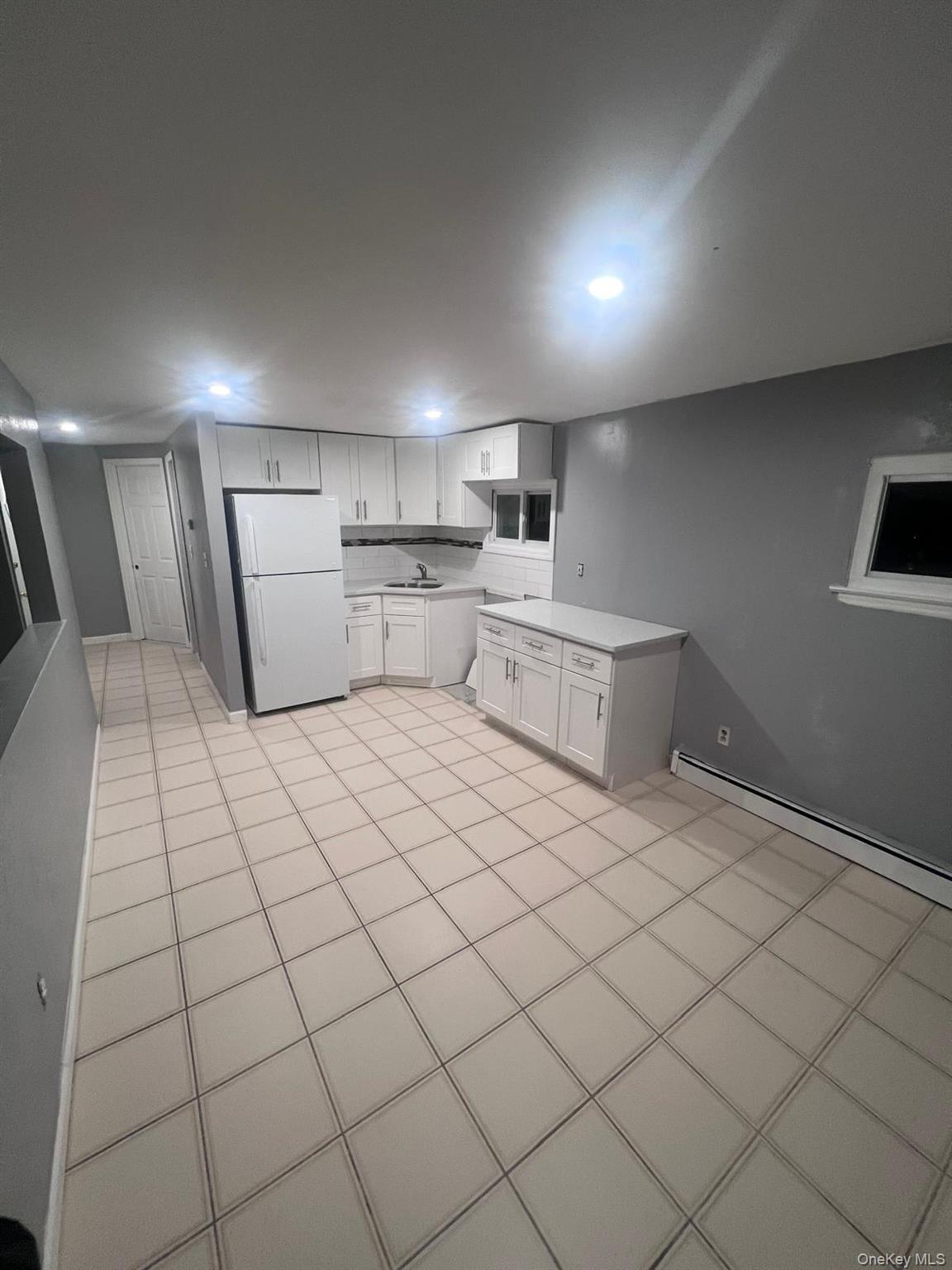 #6 photo, 1371 Rosser Avenue, Нассау ‖ Elmont , NY 11003