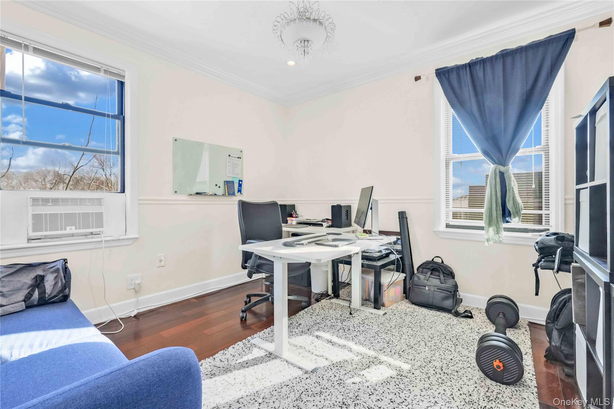 #11 photo, 2235 75th Street, Куинс ‖ East Elmhurst , NY 11370