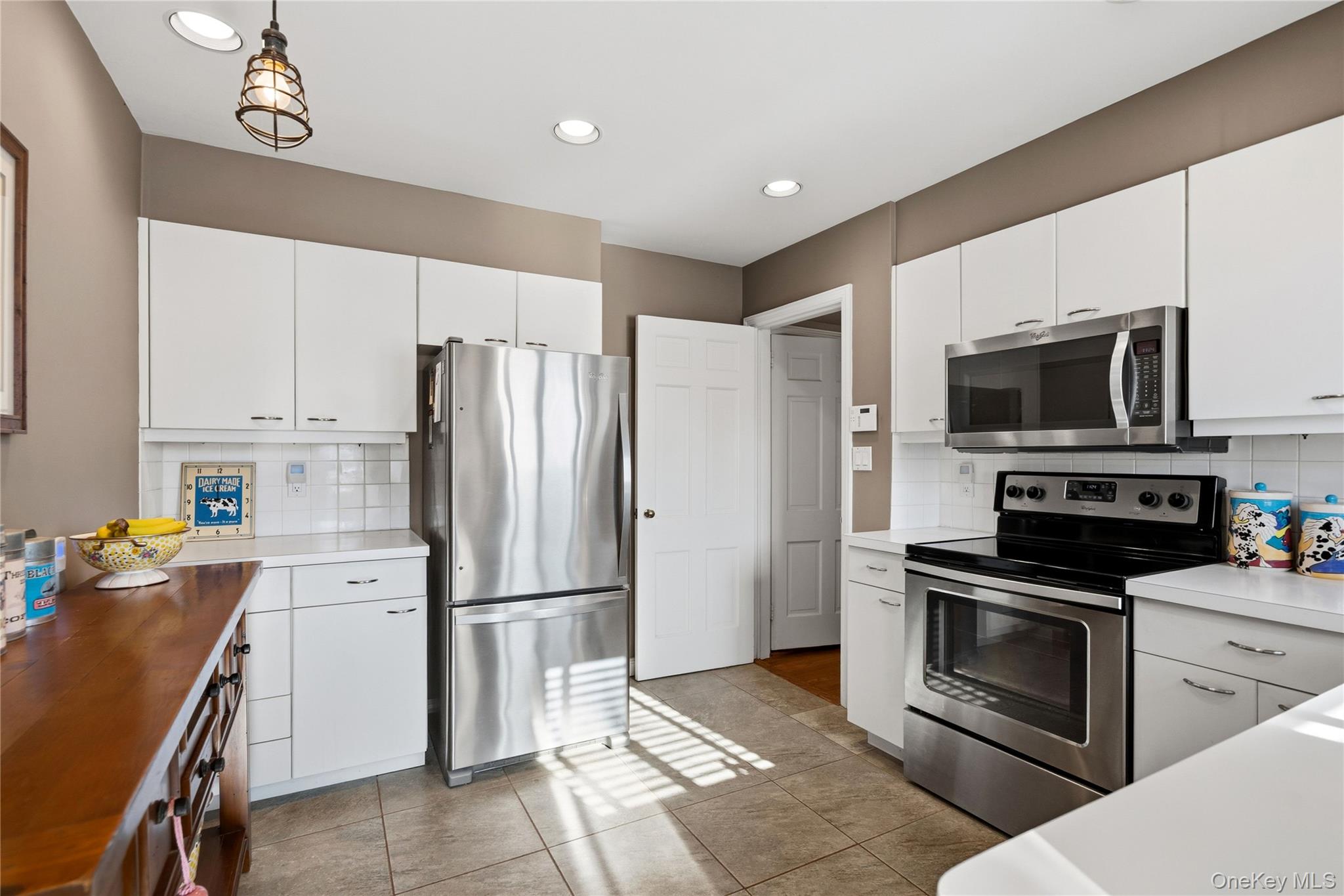 #11 photo, 30 Glenwood Lane, Нассау ‖ East Hills , NY 11577