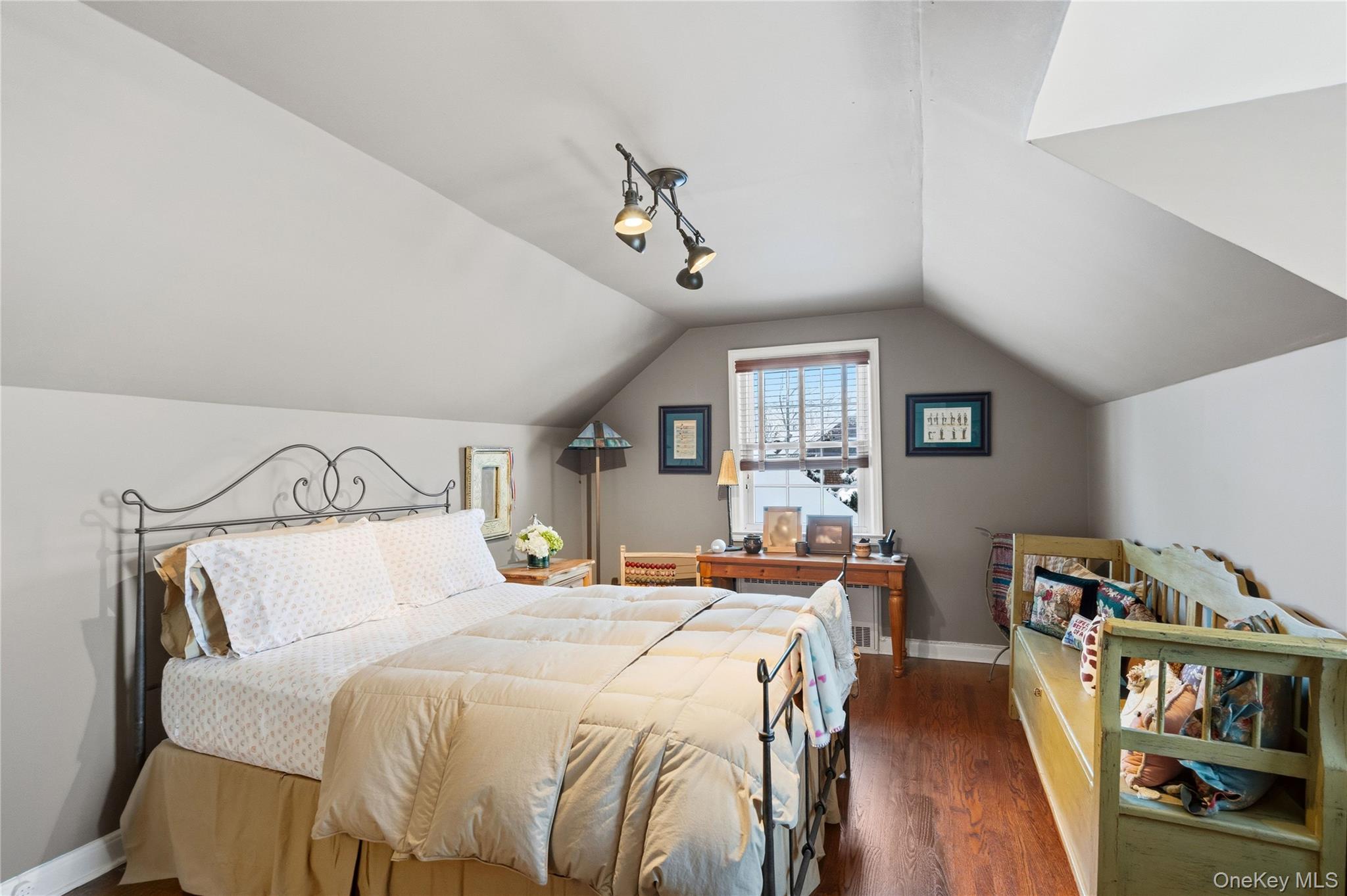 #15 photo, 30 Glenwood Lane, Нассау ‖ East Hills , NY 11577