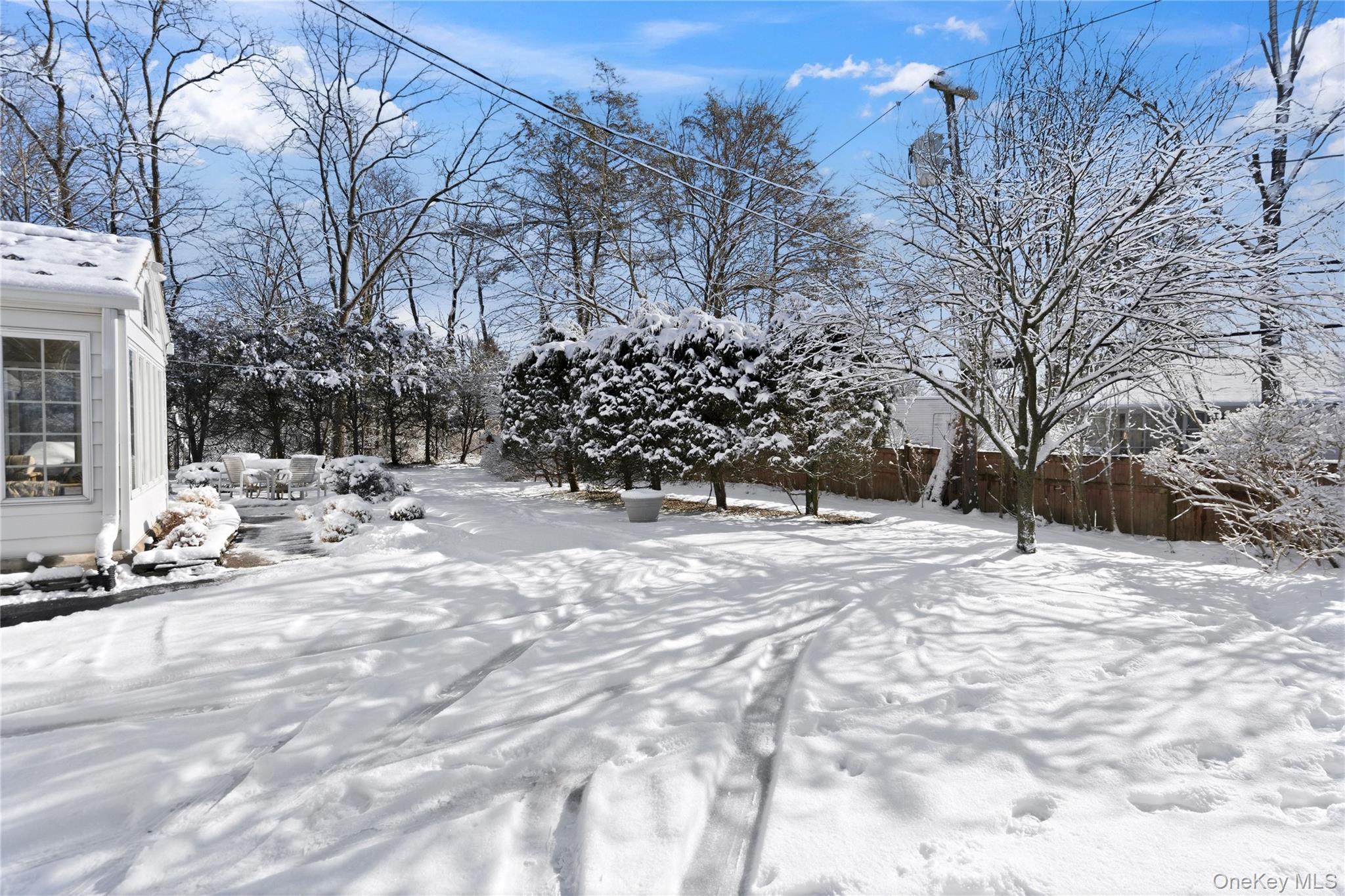 #18 photo, 30 Glenwood Lane, Нассау ‖ East Hills , NY 11577