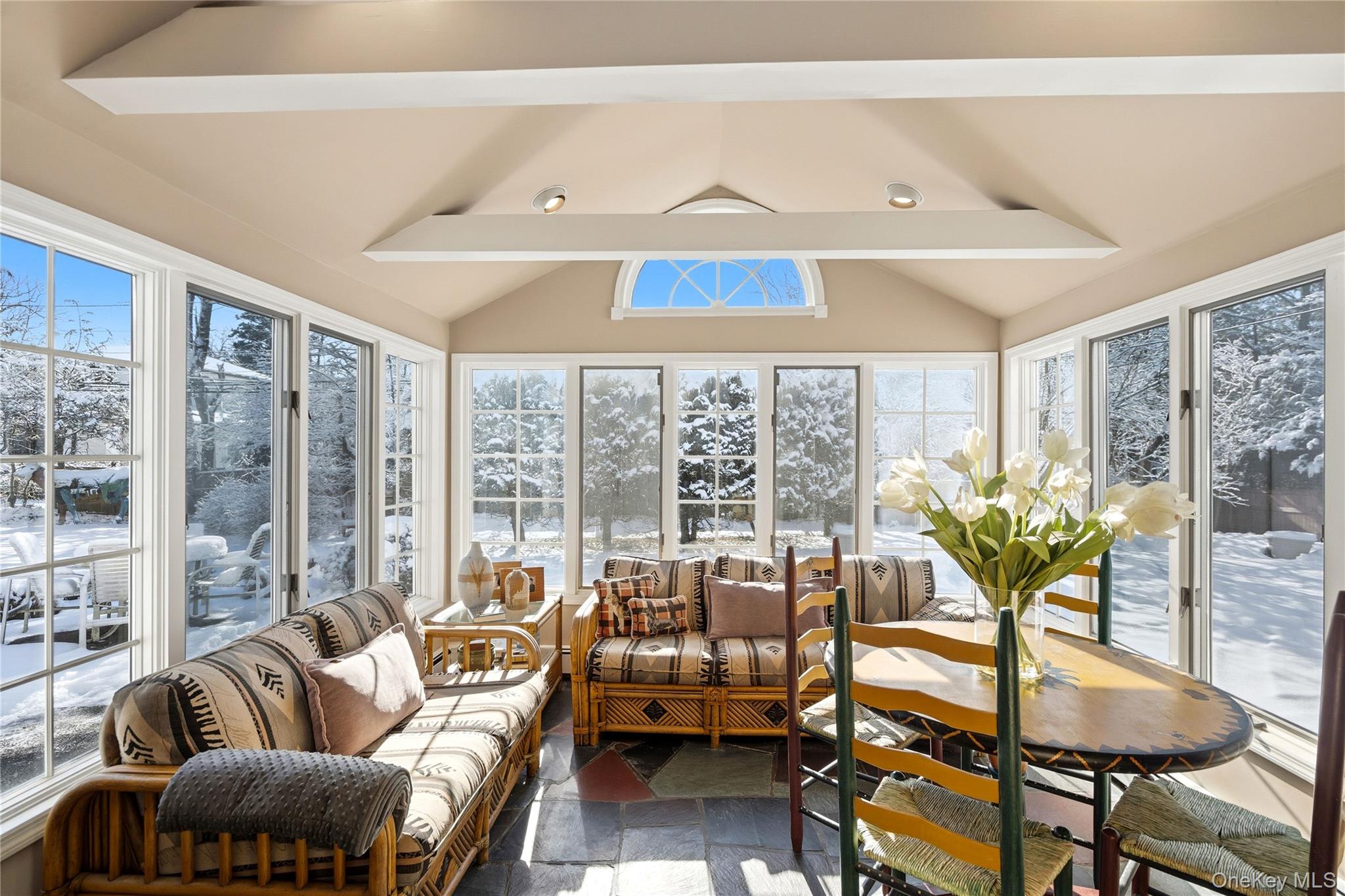 #8 photo, 30 Glenwood Lane, Нассау ‖ East Hills , NY 11577