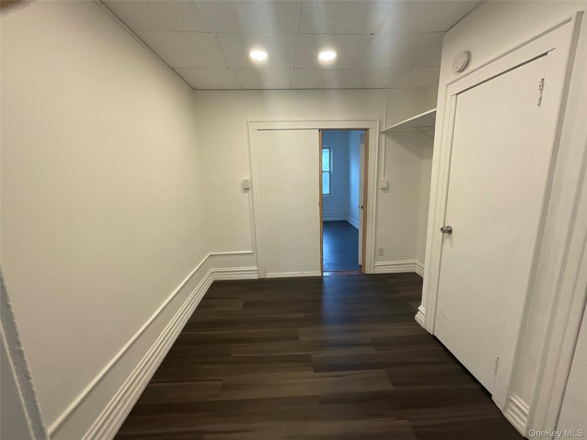 #4 photo, 5906 59th Drive, Куинс ‖ Maspeth , NY 11378