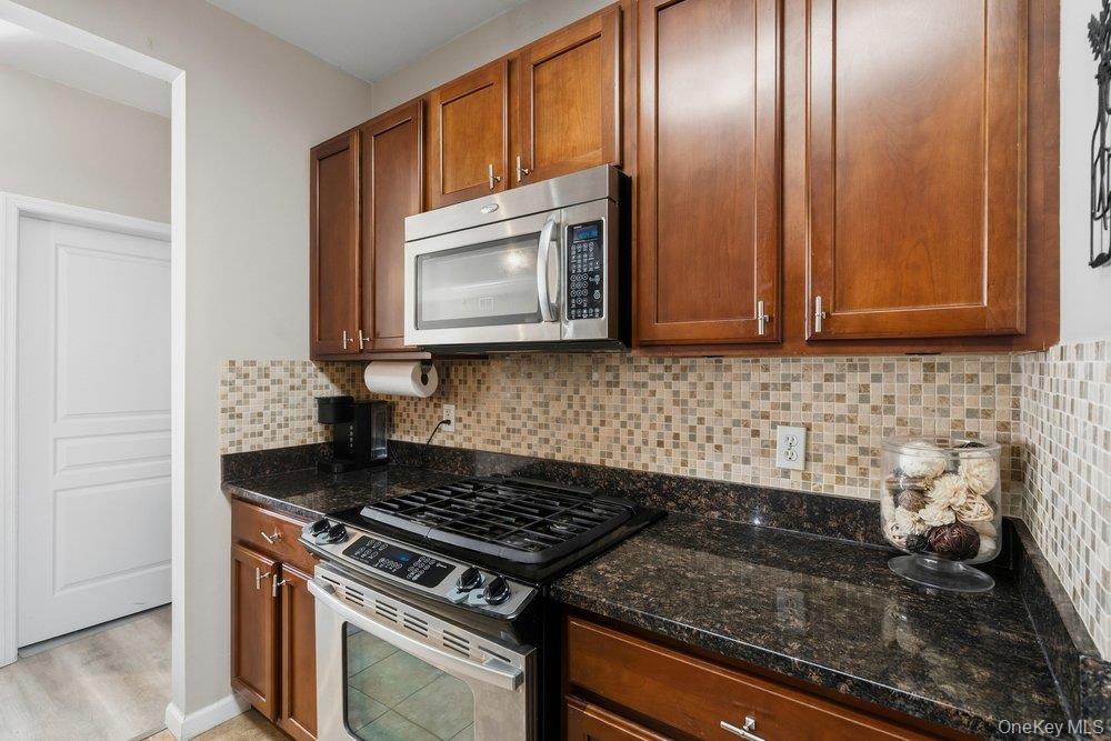 #5 photo, 1438 Kirkland Court, सफ़ोक काउंटी Central Islip , NY 11722