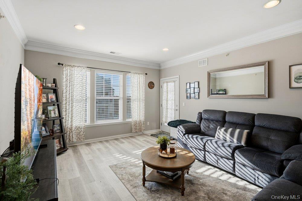 #6 photo, 1438 Kirkland Court, सफ़ोक काउंटी Central Islip , NY 11722