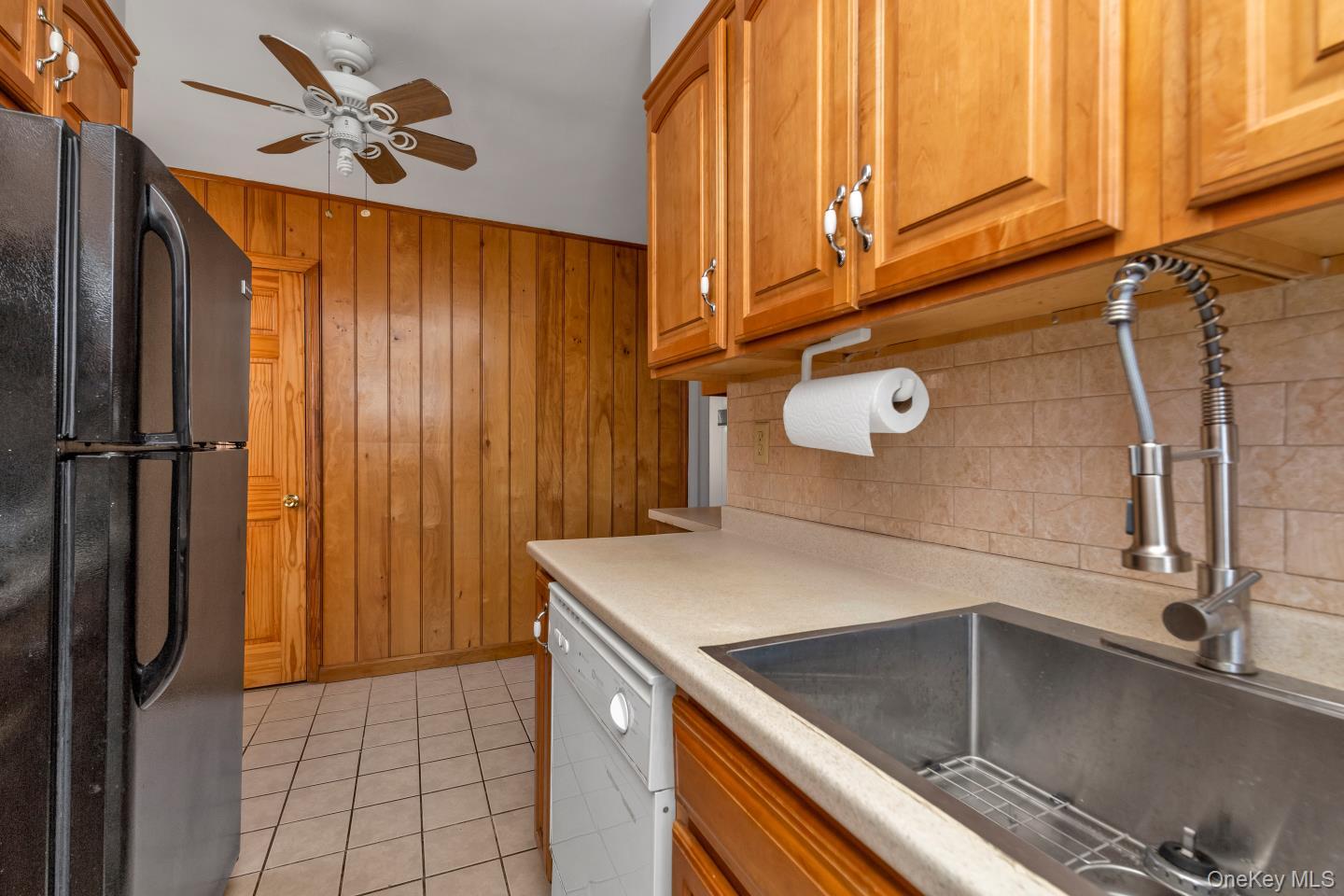 #9 photo, 220-03 130th Avenue, Springfield Gardens , NY 11413